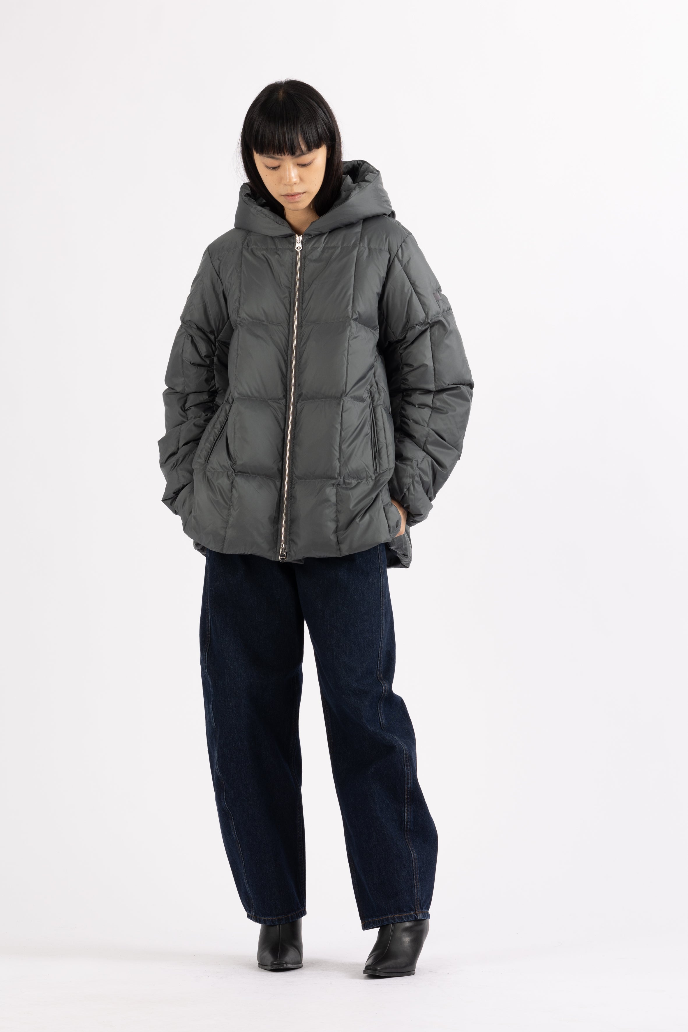 LEMPELIUS light down jacket in iron grey