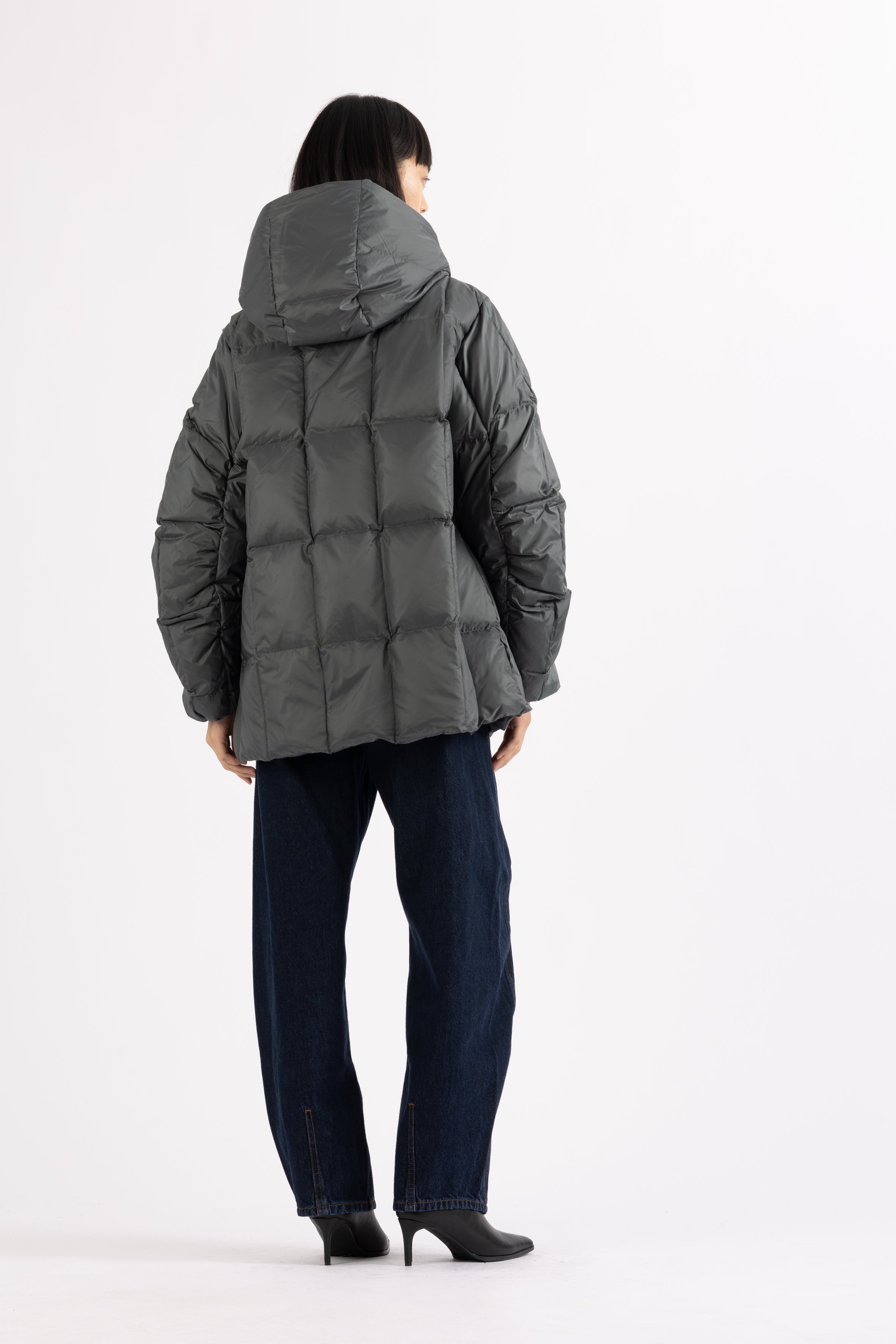 LEMPELIUS light down jacket in iron grey