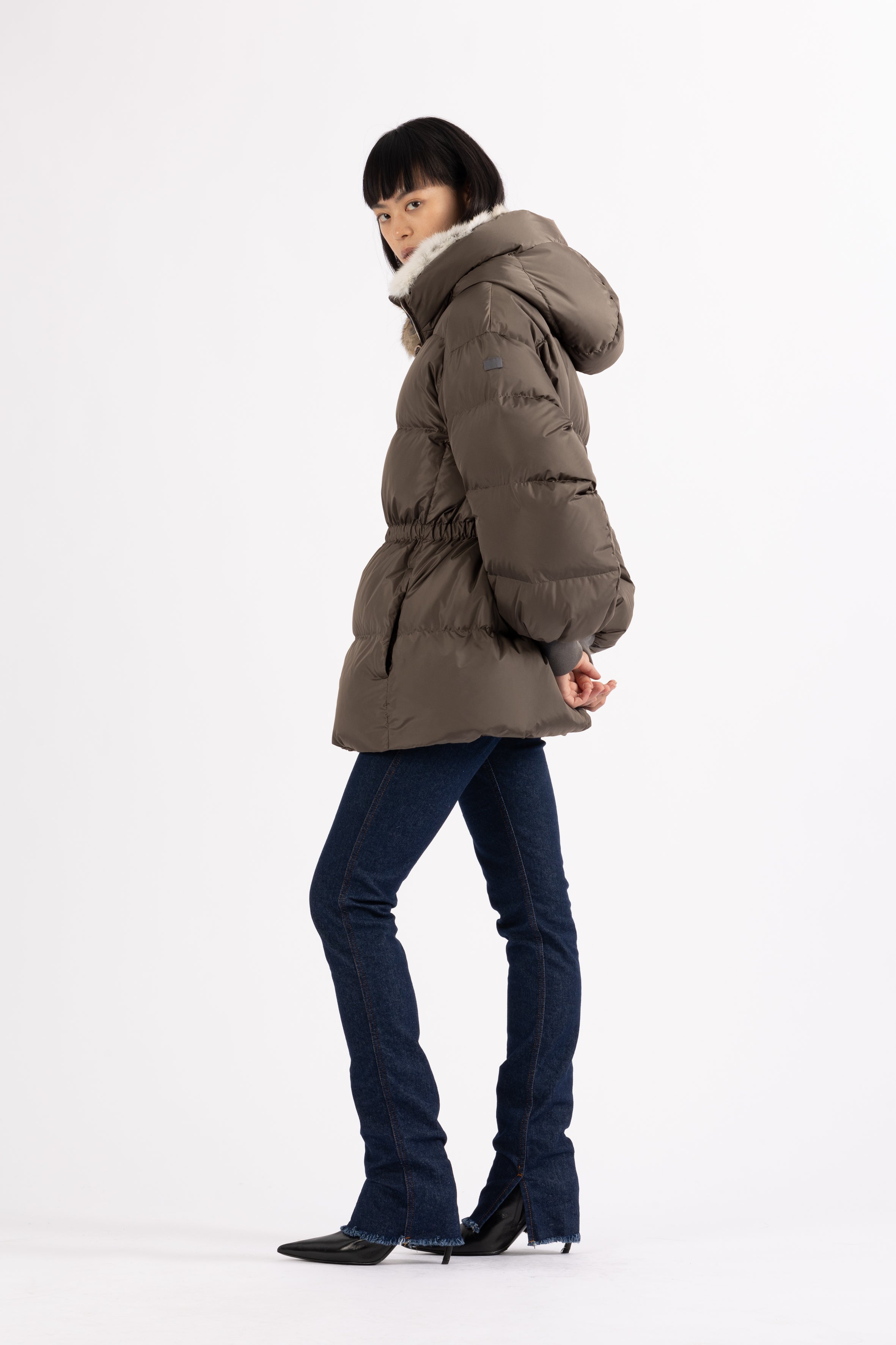 rabbit fur hooded LEMPELIUS short down jacket in foggy green with cotton cuffs fitted at the waist form the front