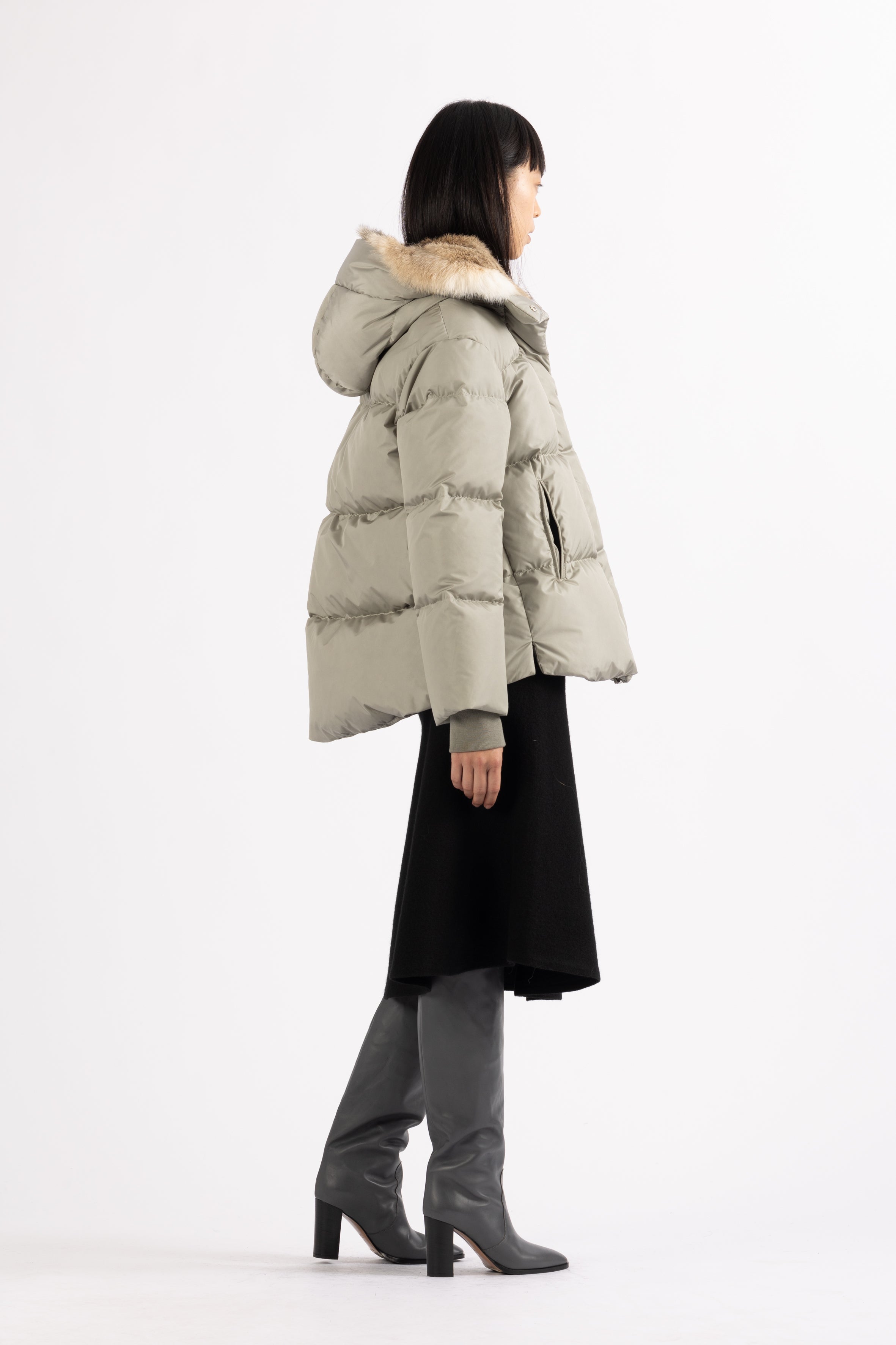 LEMPELIUS high density nylon short down jacket with fur hood