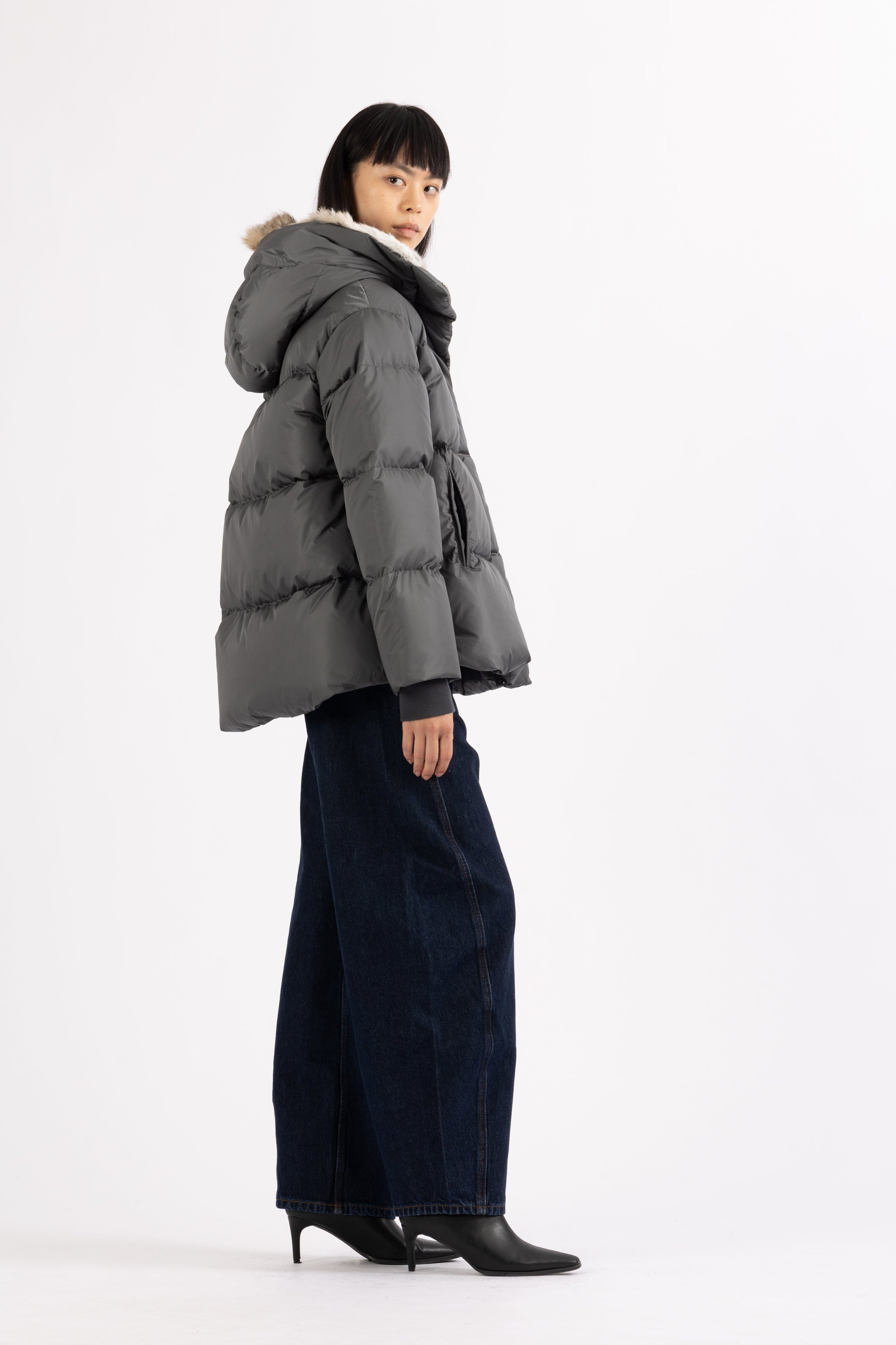 LEMPELIUS high density nylon short down jacket with fur hood