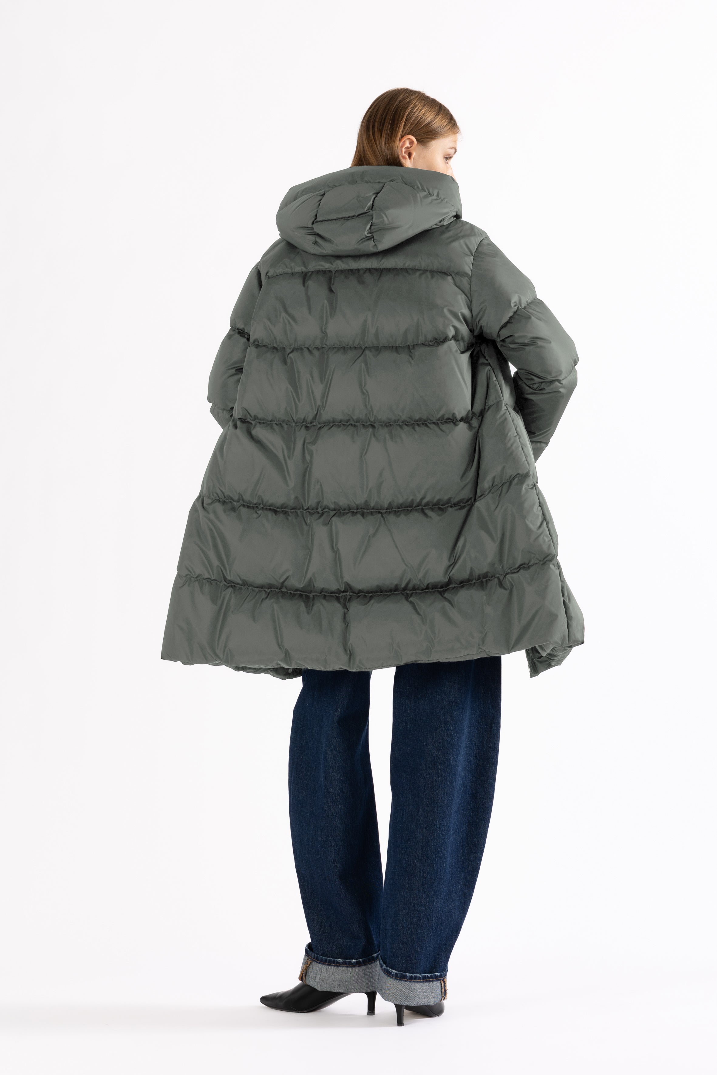 DOWN COAT NEV