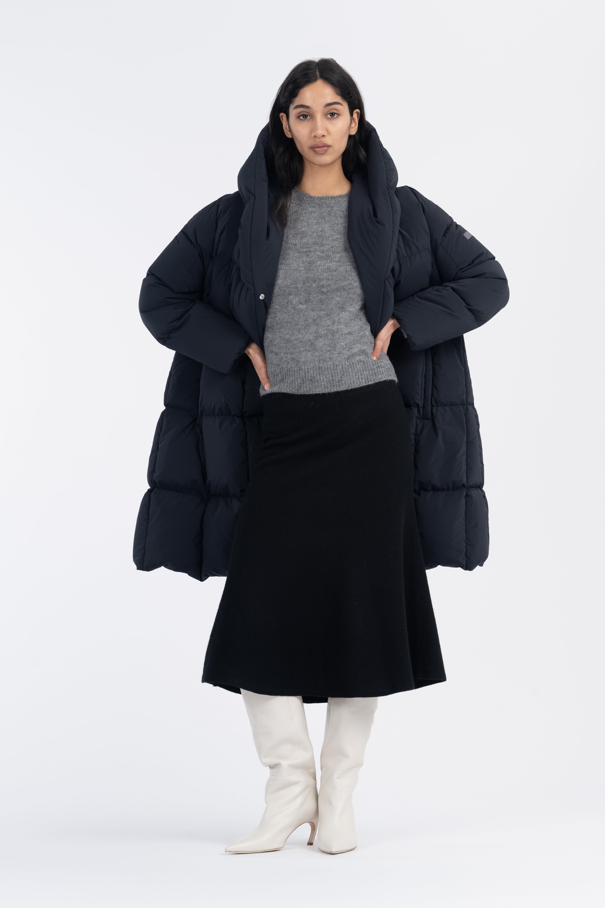 LEMPELIUS wrap down coat in black