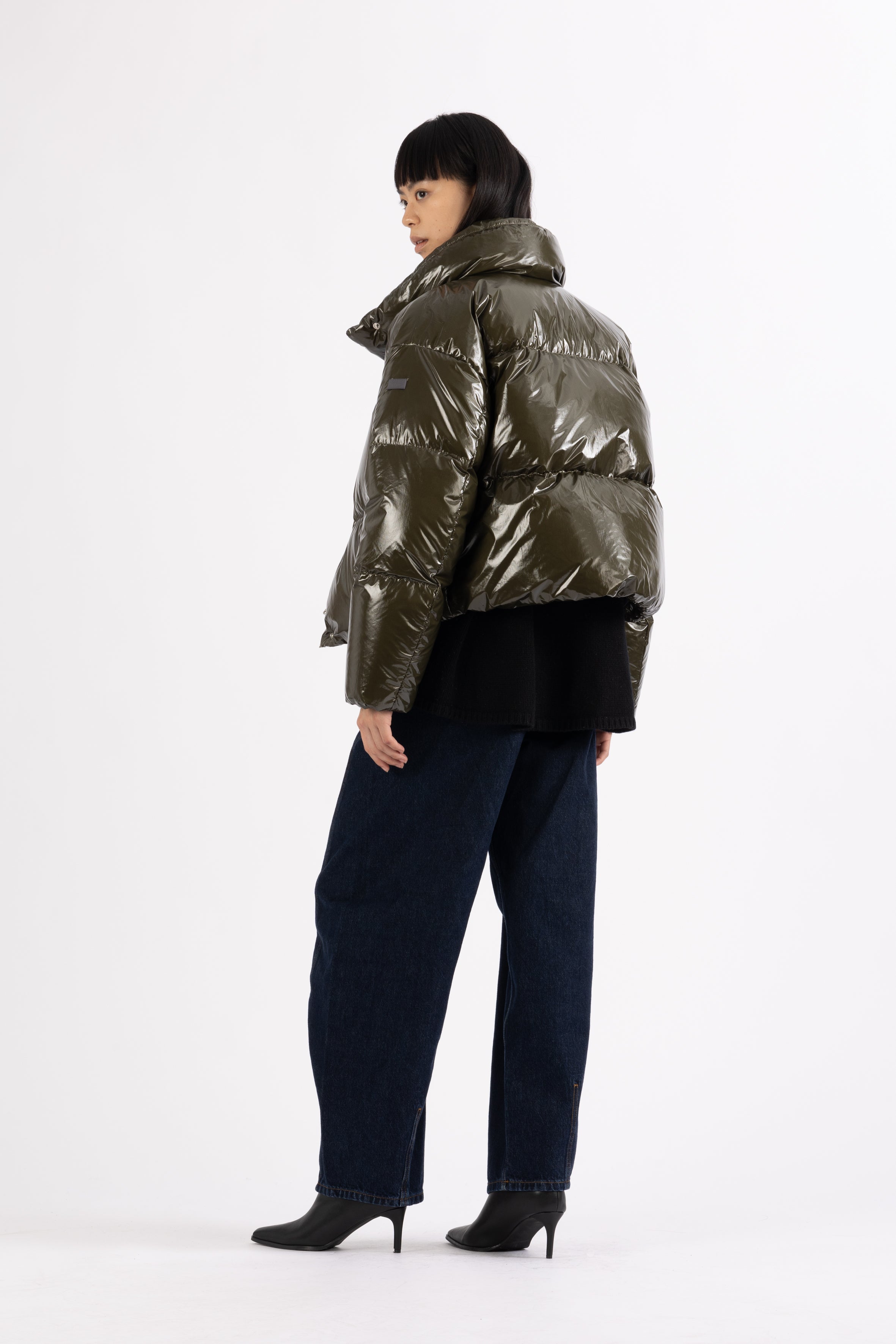 LEMPELIUS short down puffer in dark olive