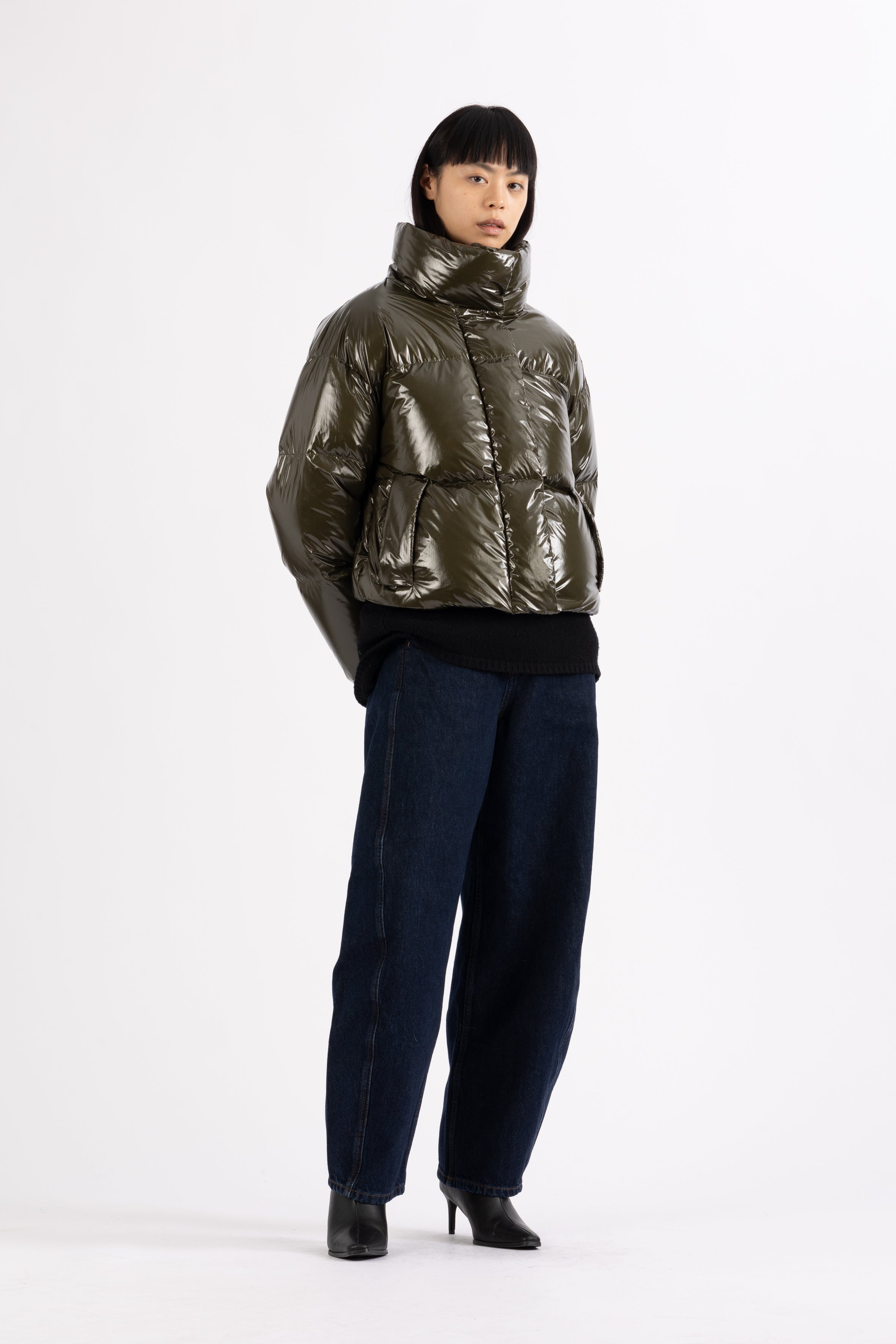 LEMPELIUS short down puffer in dark olive