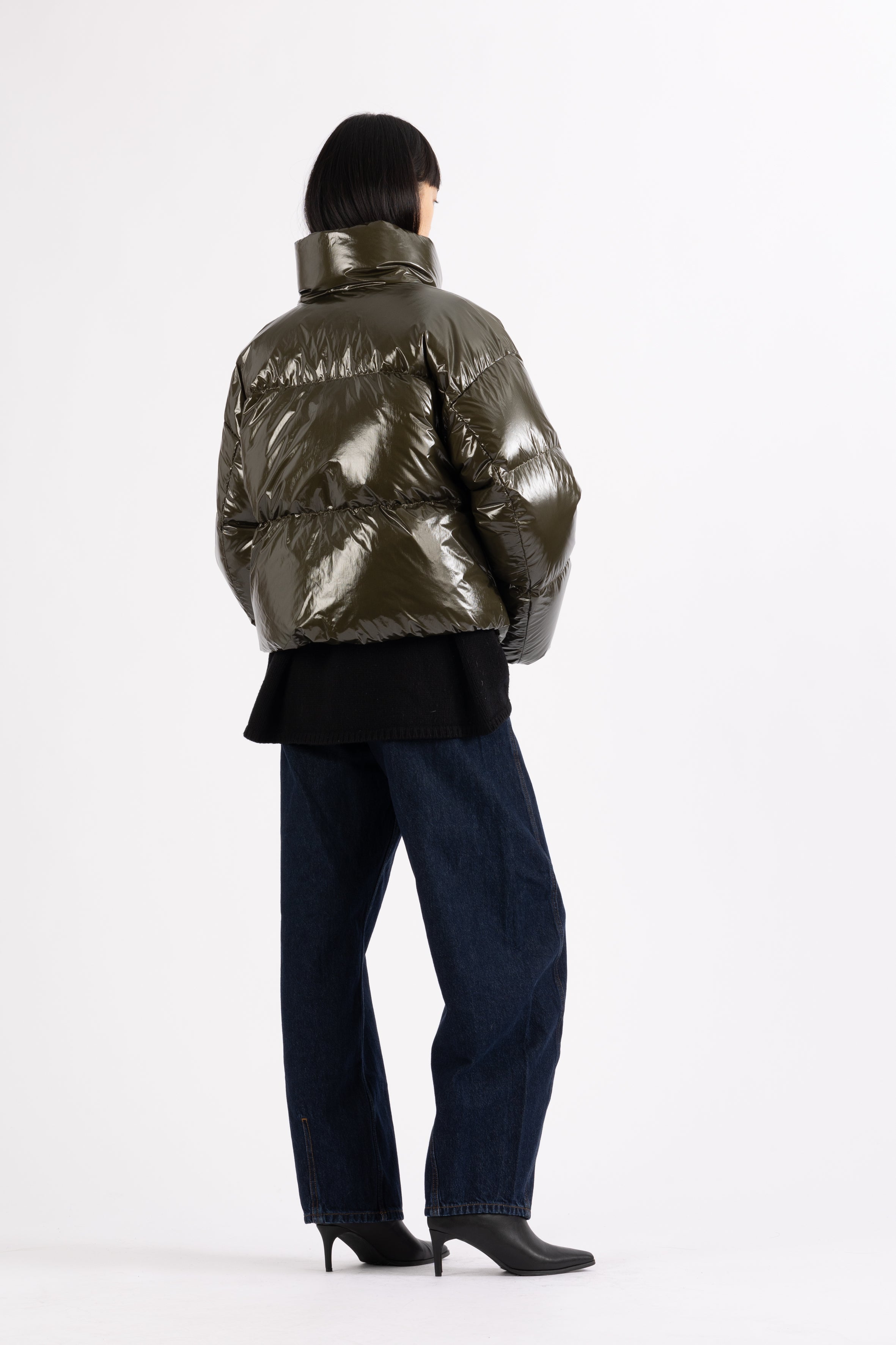 LEMPELIUS short down puffer in dark olive