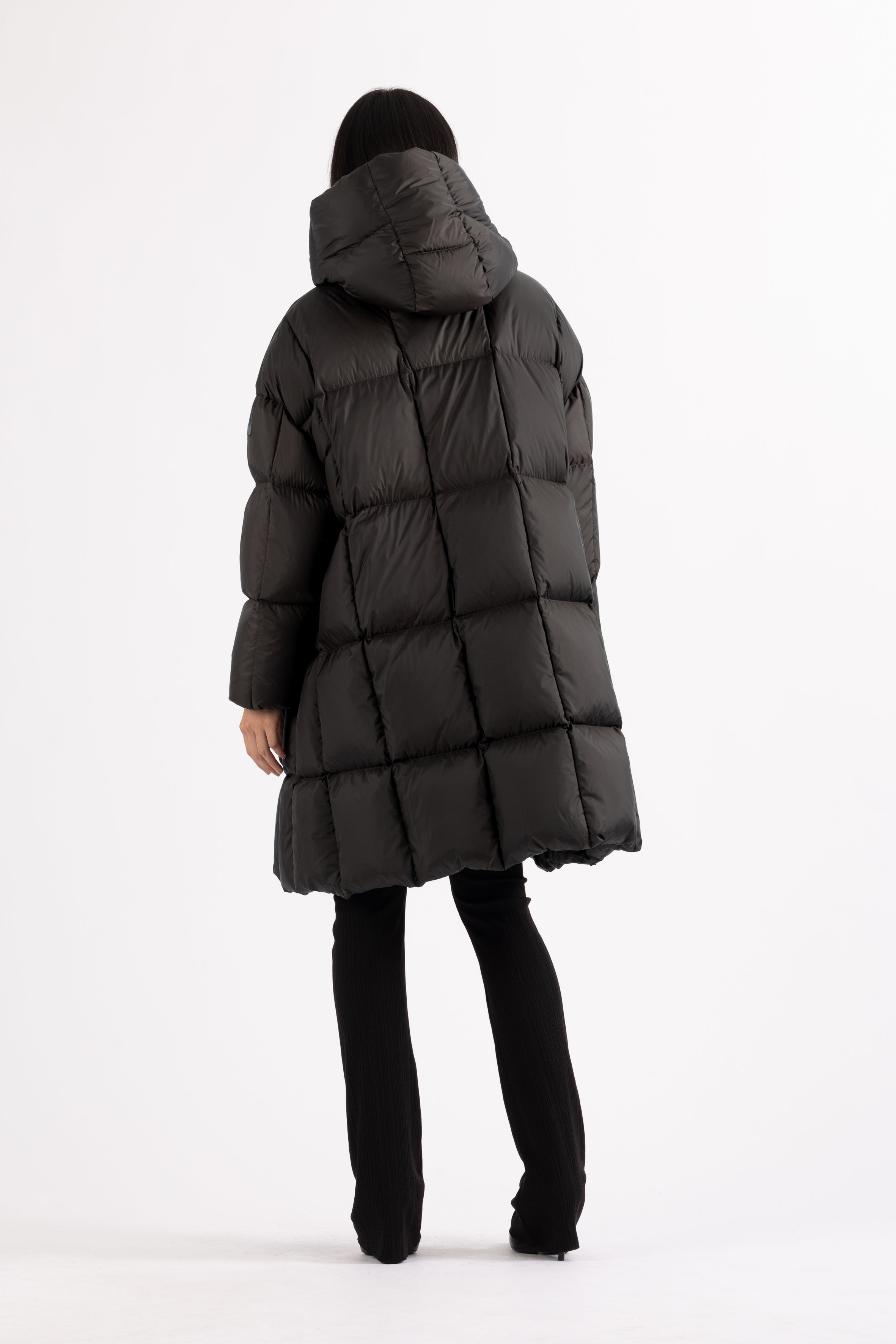LEMPELIUS wrap down coat in black