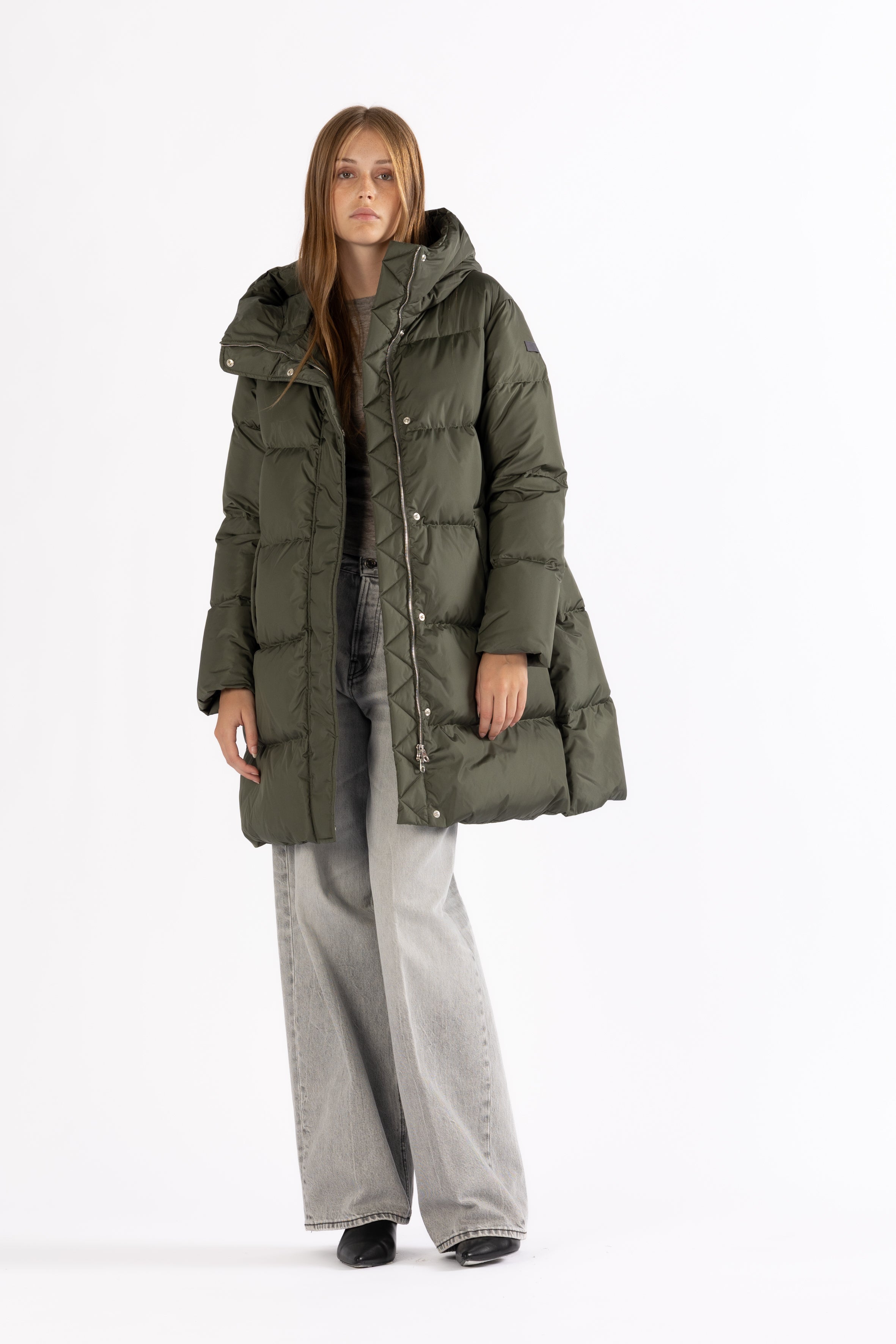 DOWN COAT NEV