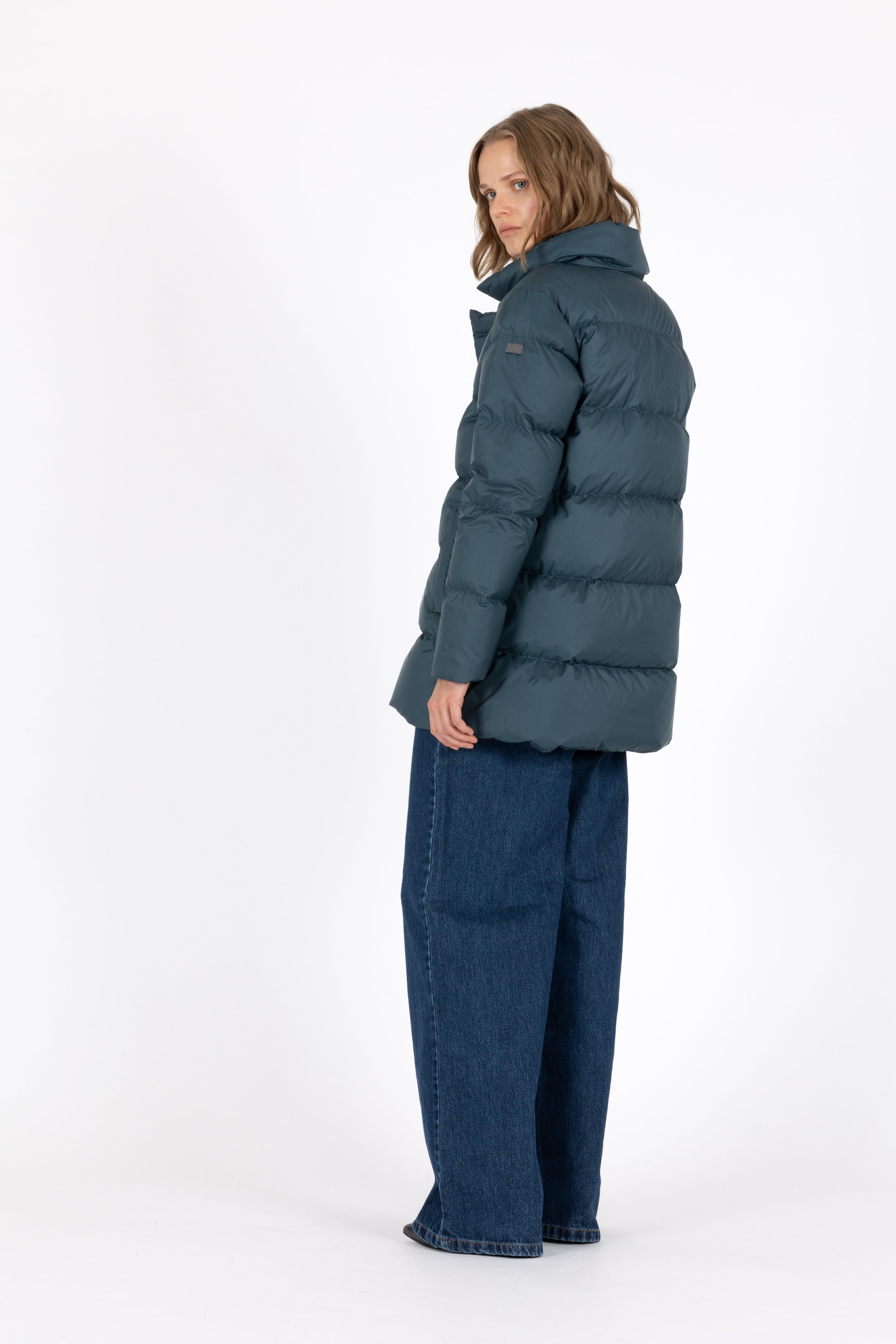 short quilted Lempelius Down Jacket with lapel collar