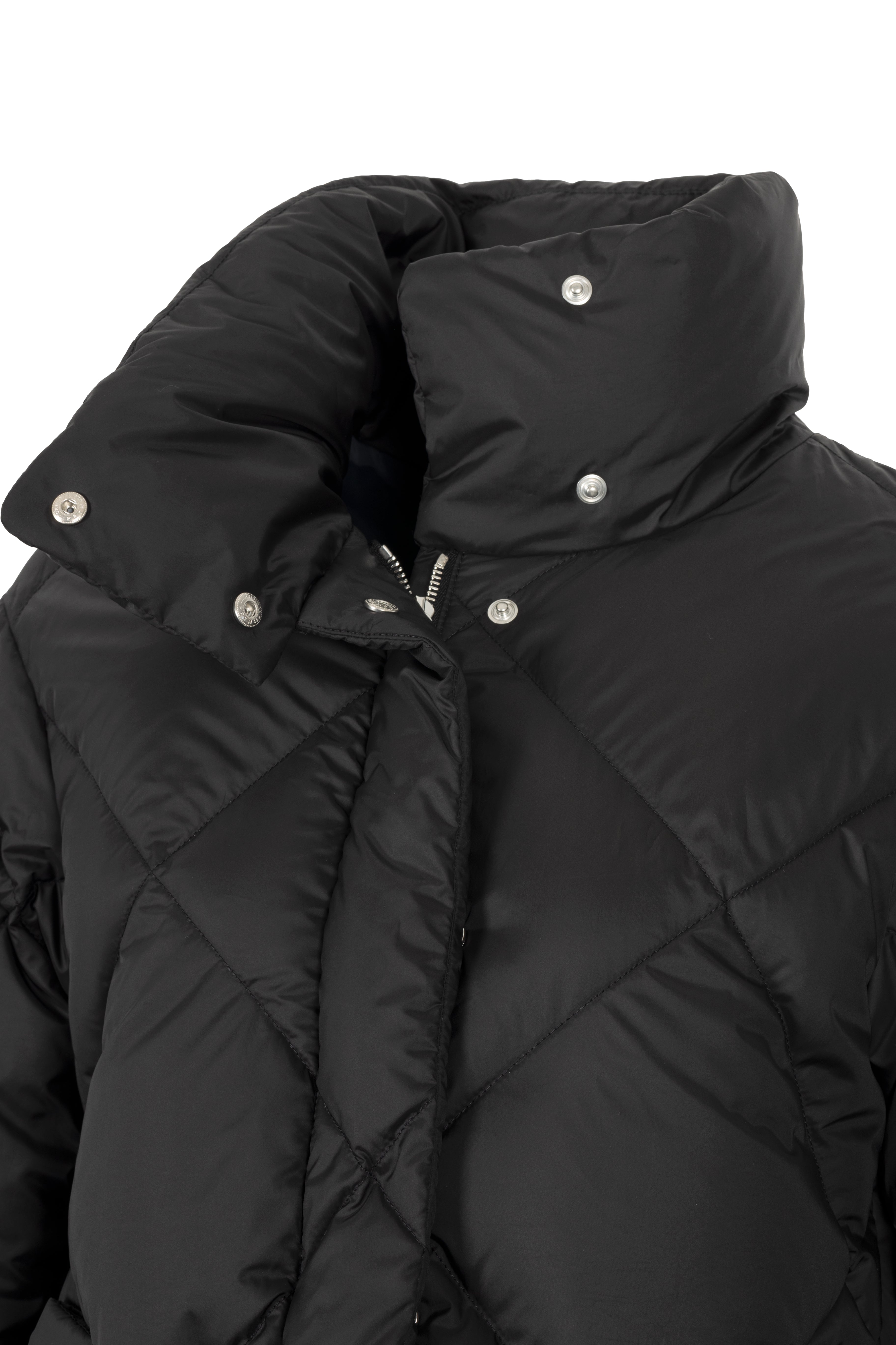short Diamond quilted Lempelius Jacket in color black