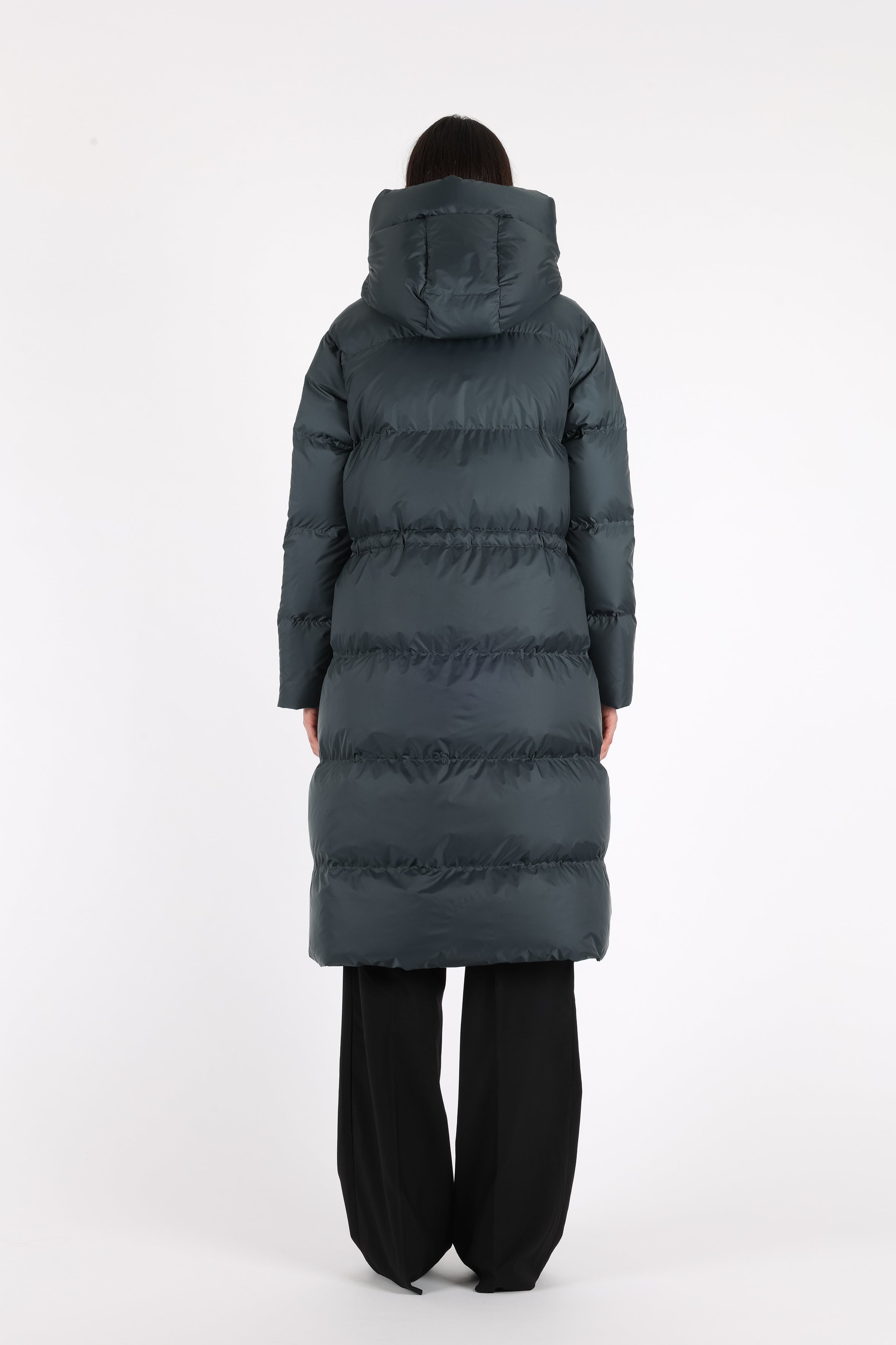 Long hooded Lempelius downcoat with a slim sihouette