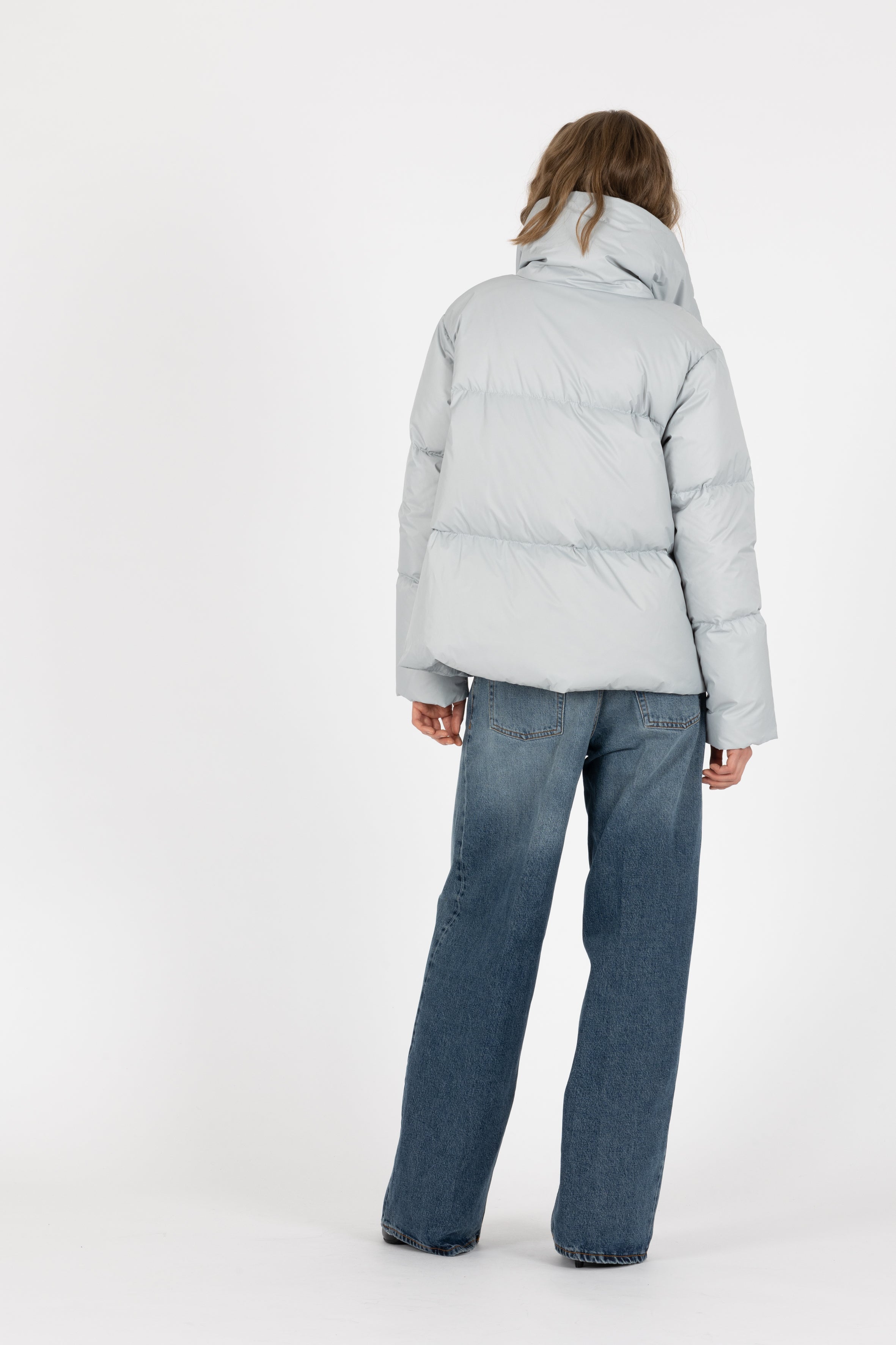 cropped Lempelius down jacket with warming high collar