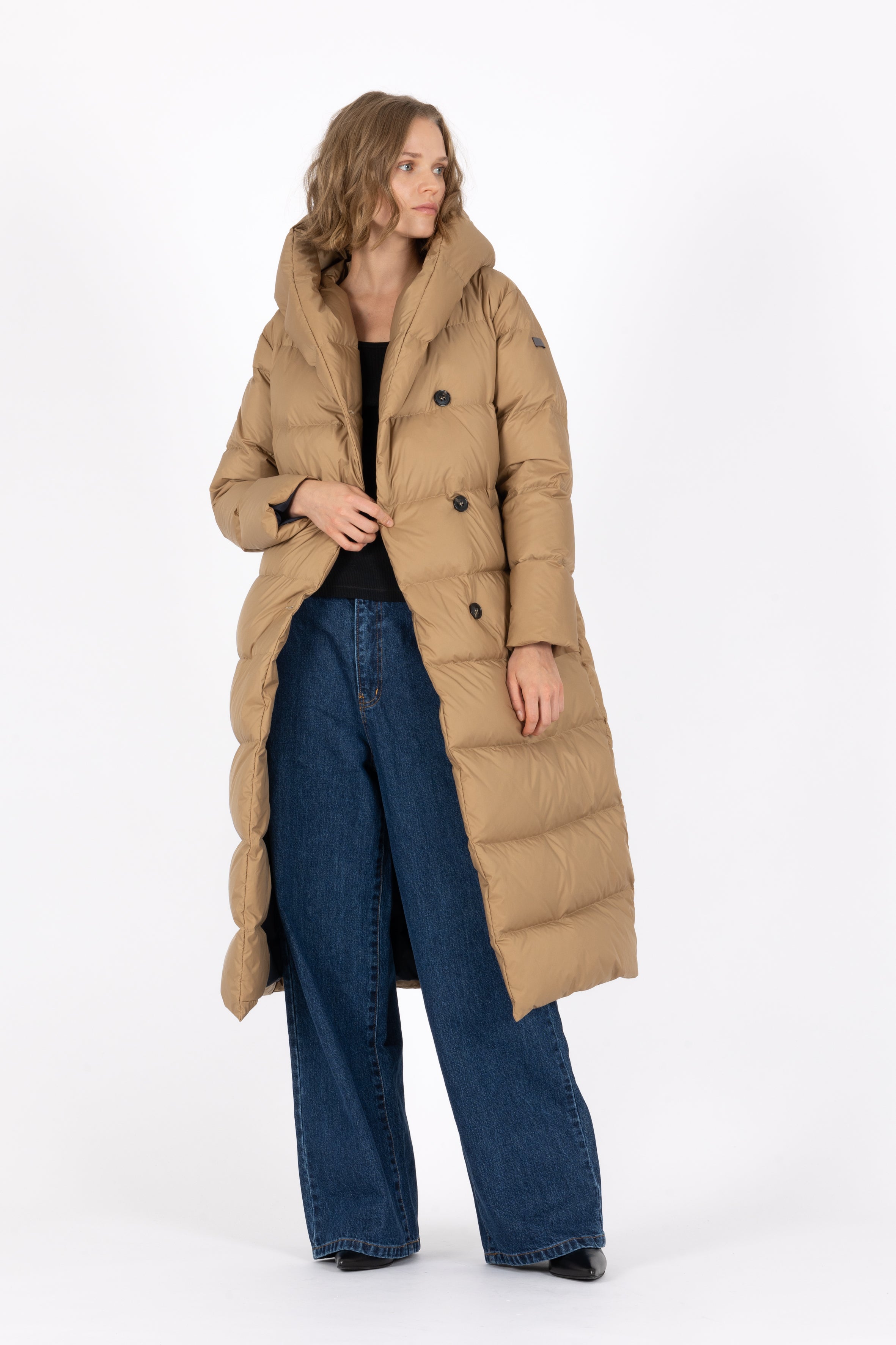 Long Lempelius Wrap down coat with slim silhouette