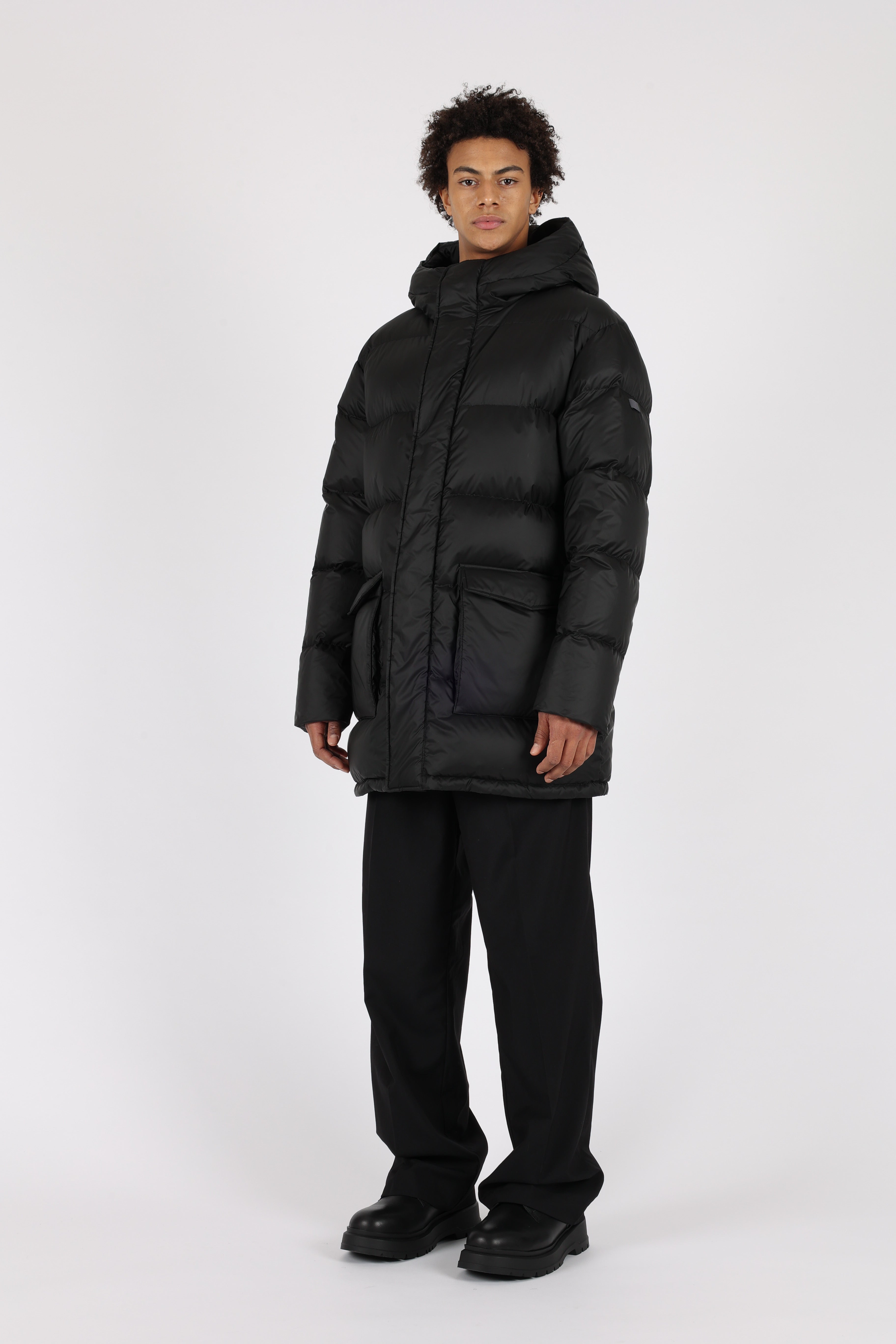 Mens Lempelius Down coat with Patchpockets in black