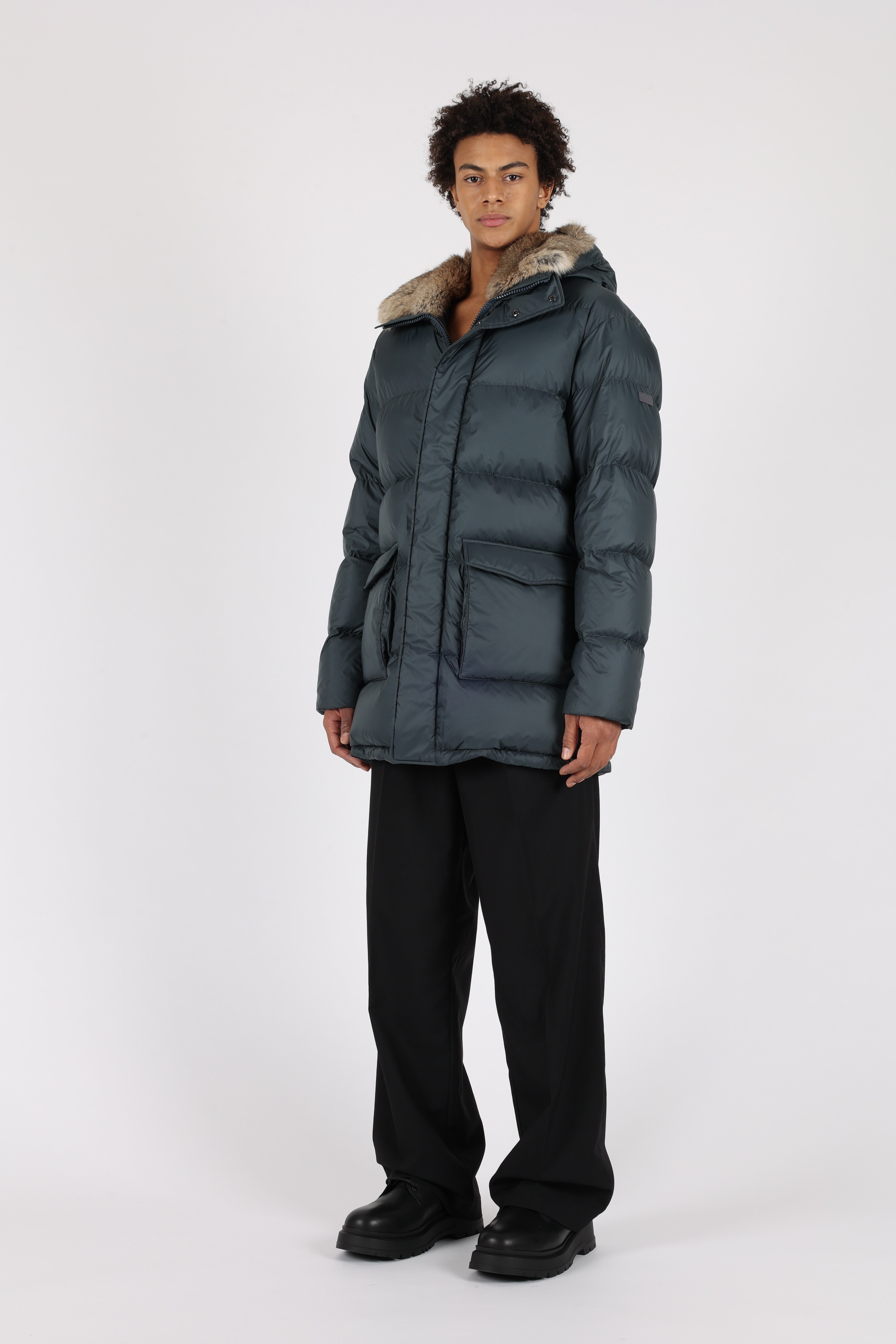 Lempelius Down coat with fur hood in bluegrey