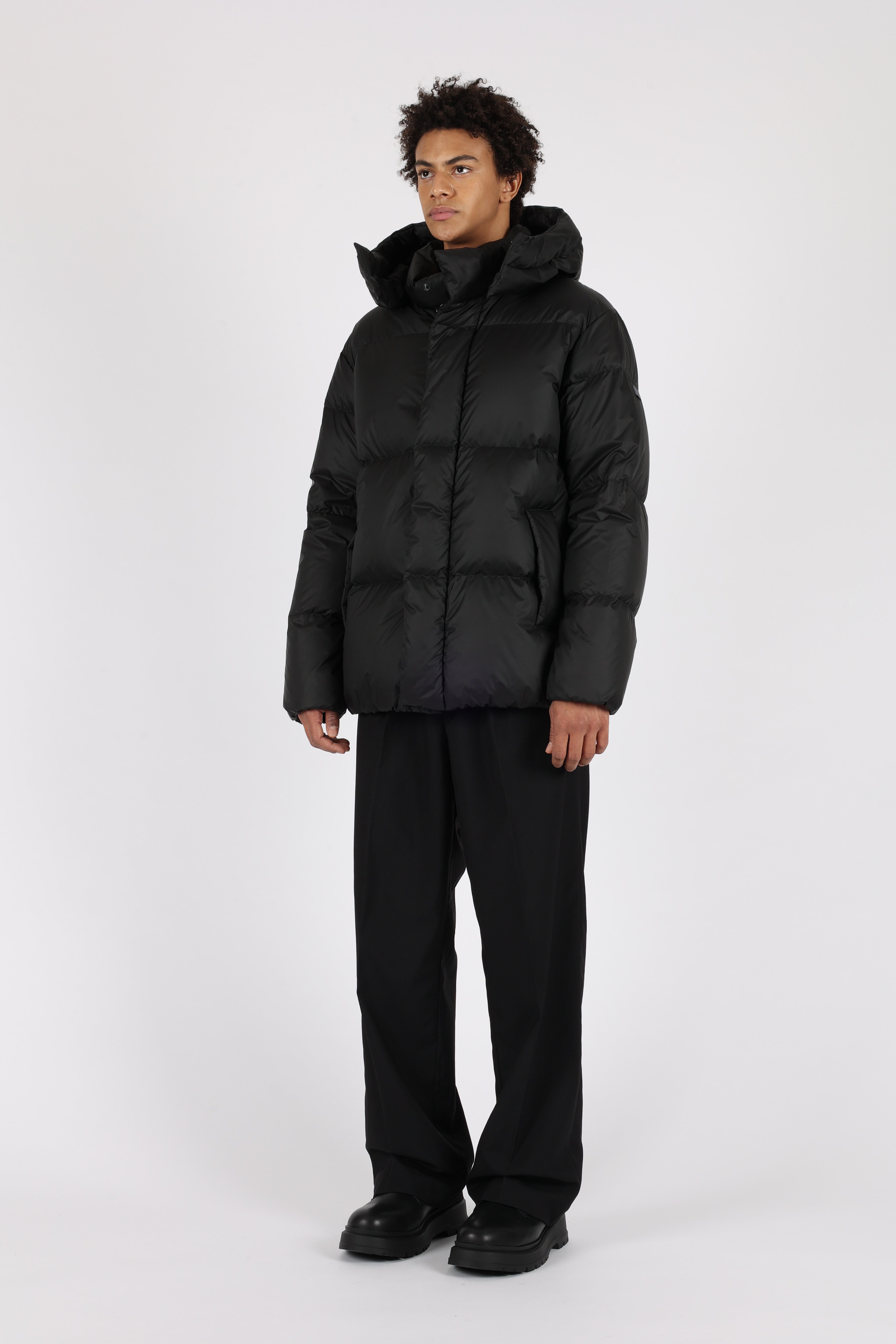 Mens Down puffer in black