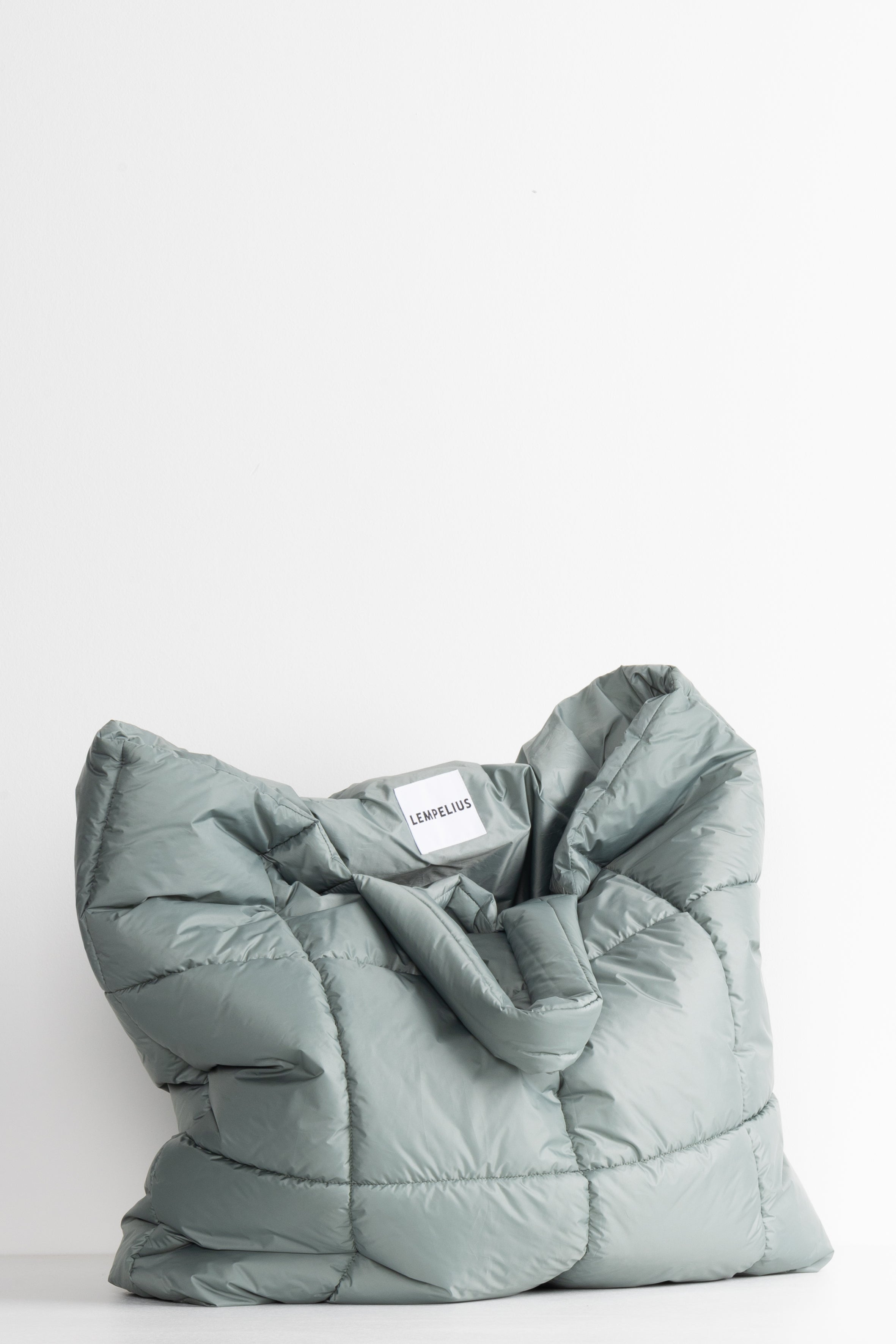 oversized Lempelius Puffer bag in the color sage