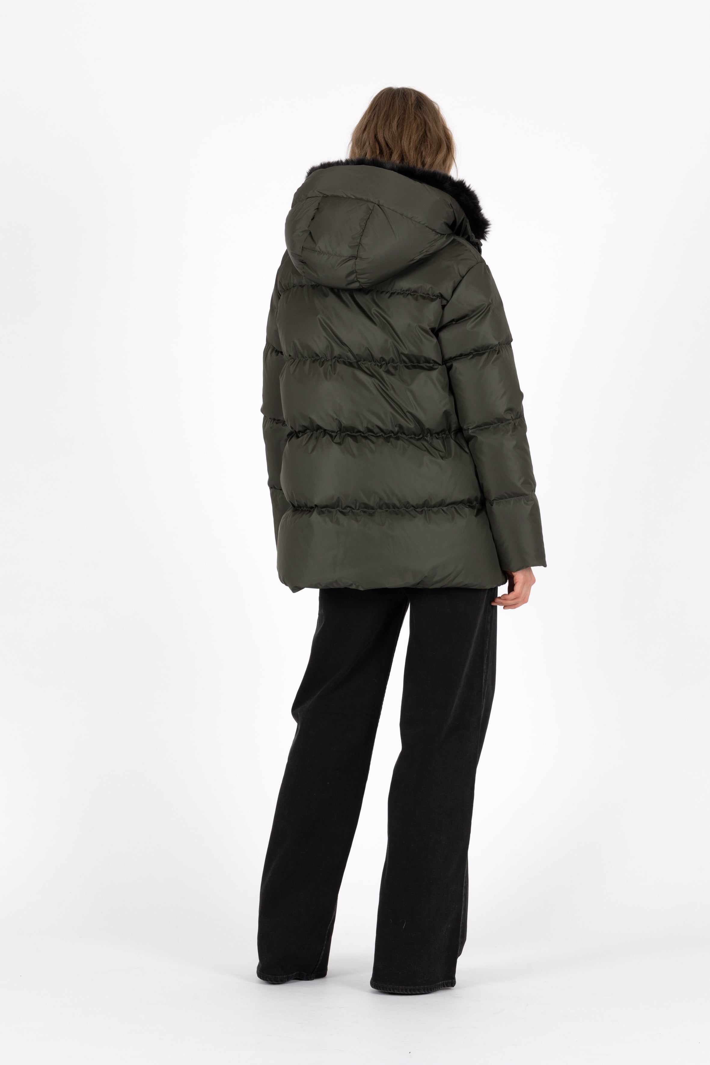 short down jacket with flap pockets and faux fur