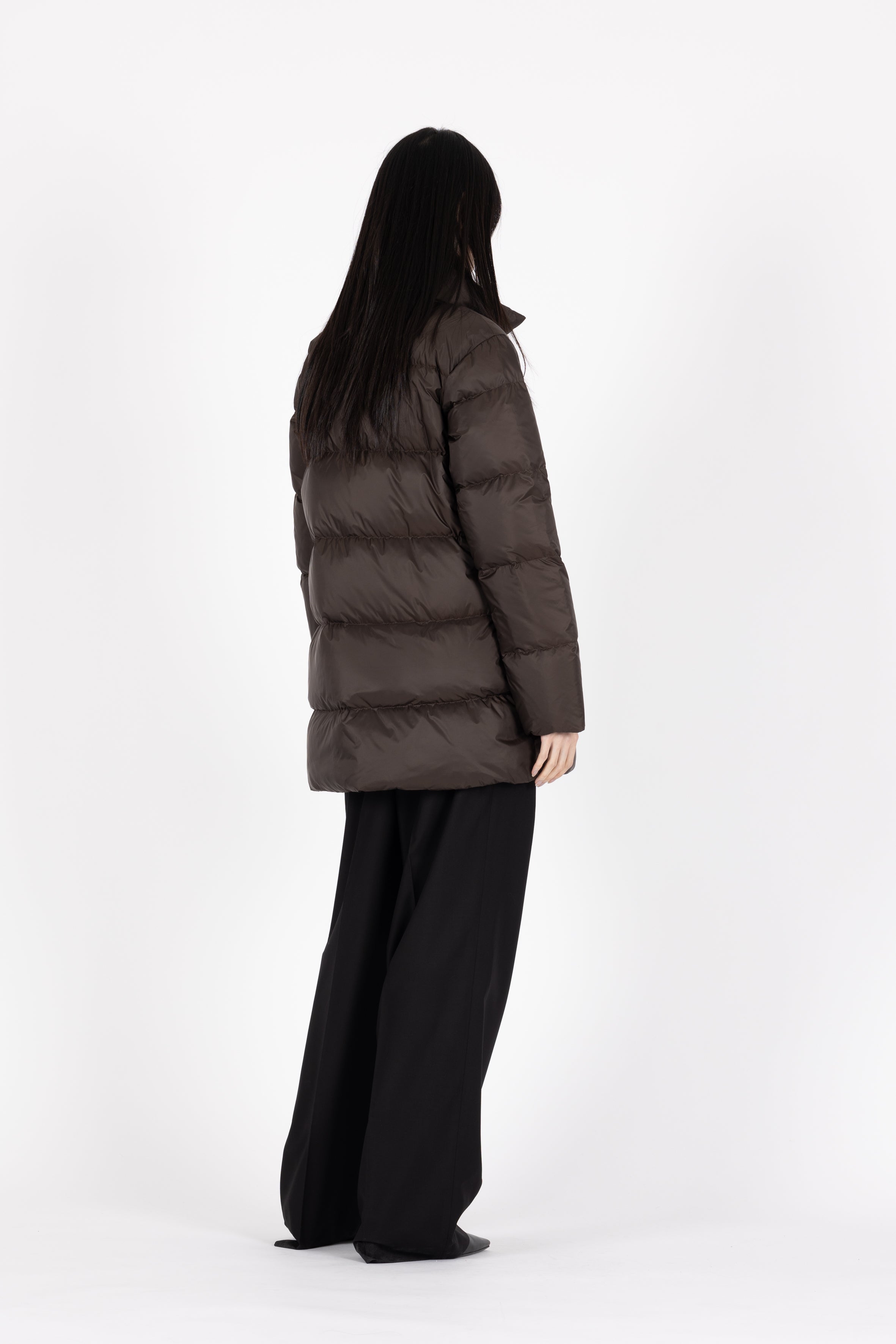 short quilted Lempelius Down Jacket with lapel collar