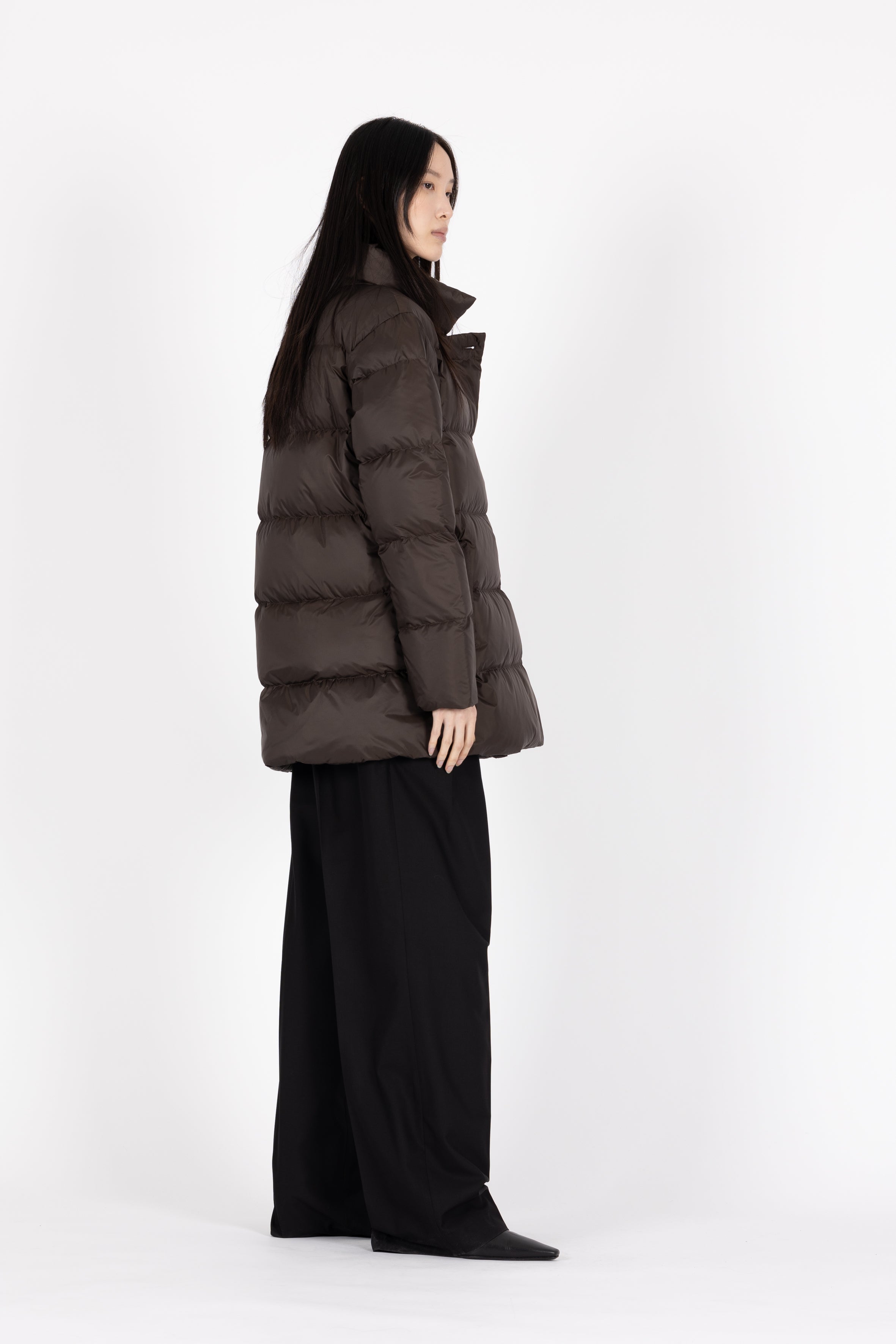 short quilted Lempelius Down Jacket with lapel collar