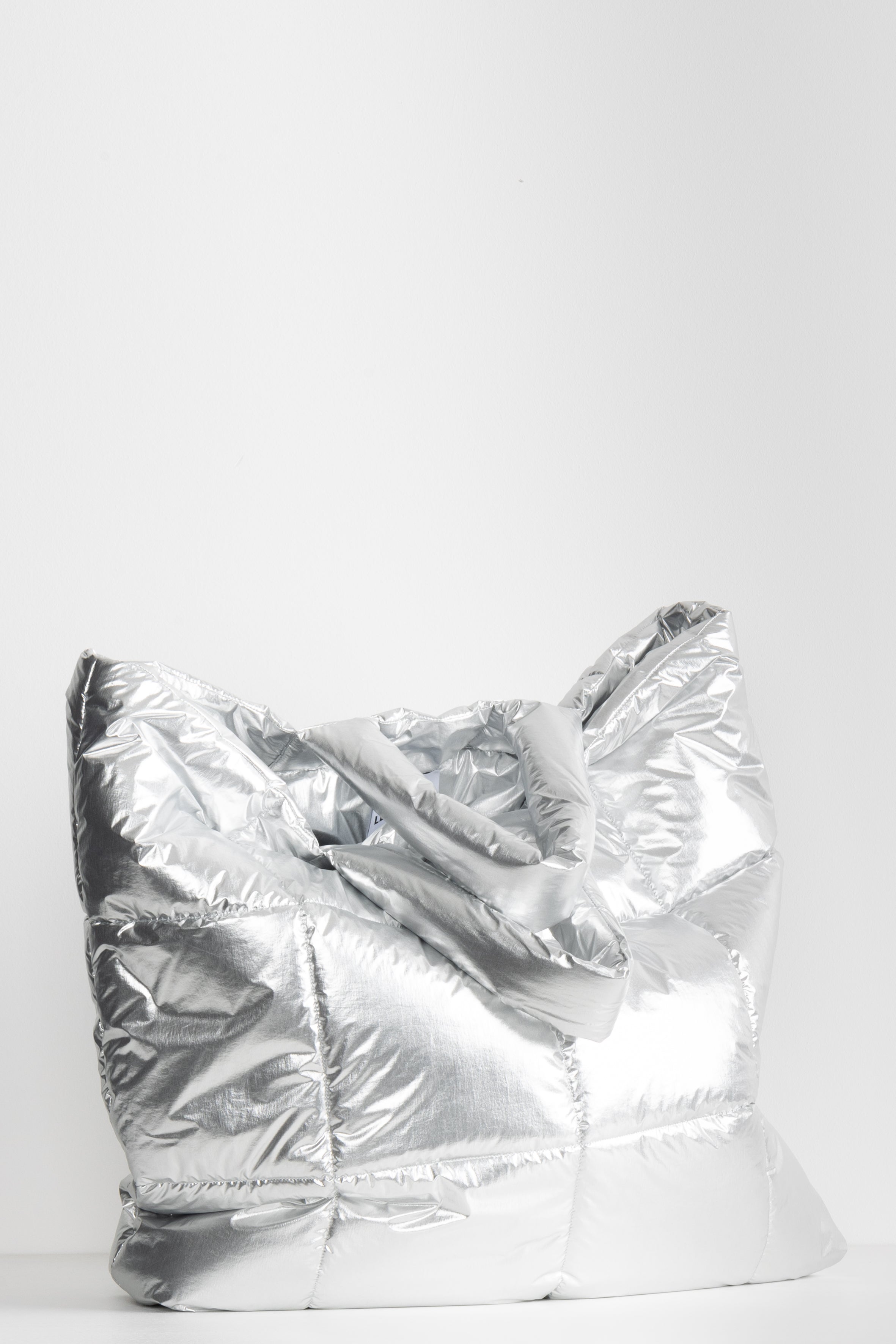 oversized Lempelius Puffer bag in the color silver