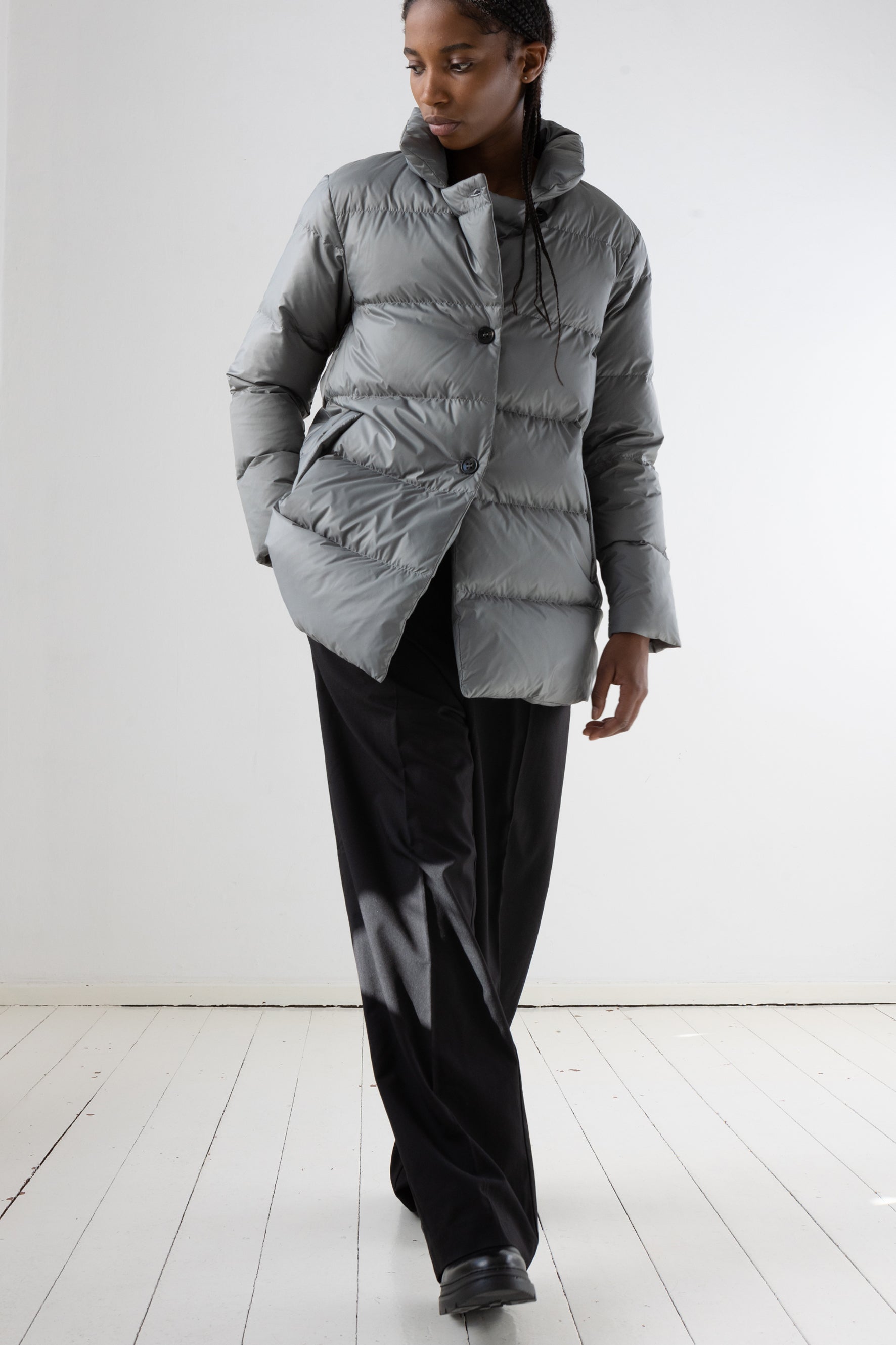 short quilted Lempelius Down Jacket with lapel collar