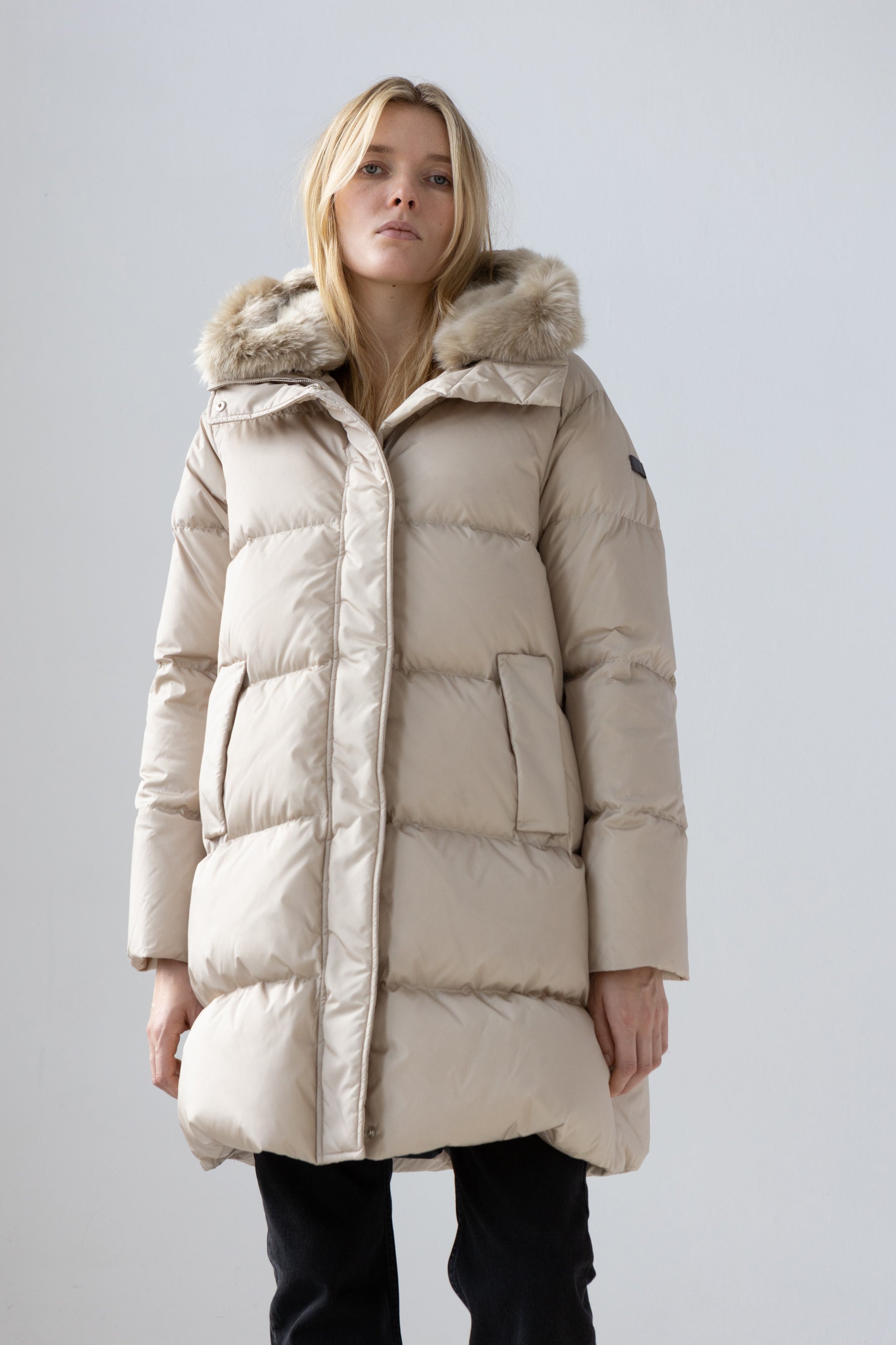 Minimal Lempelius down coat with rabbit faux fur hood