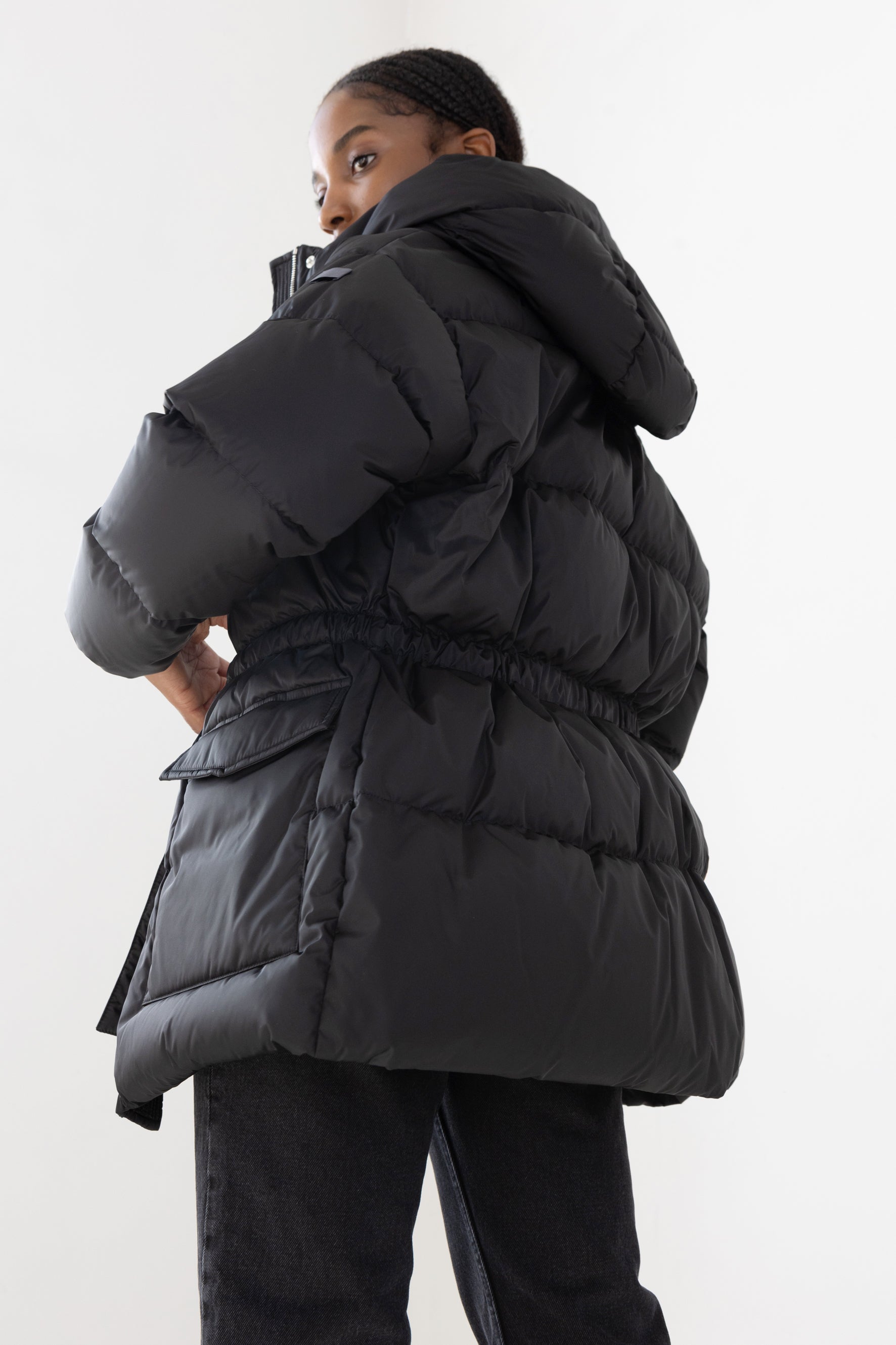 Short Lempelius Down jacket with adjustable drawstrings