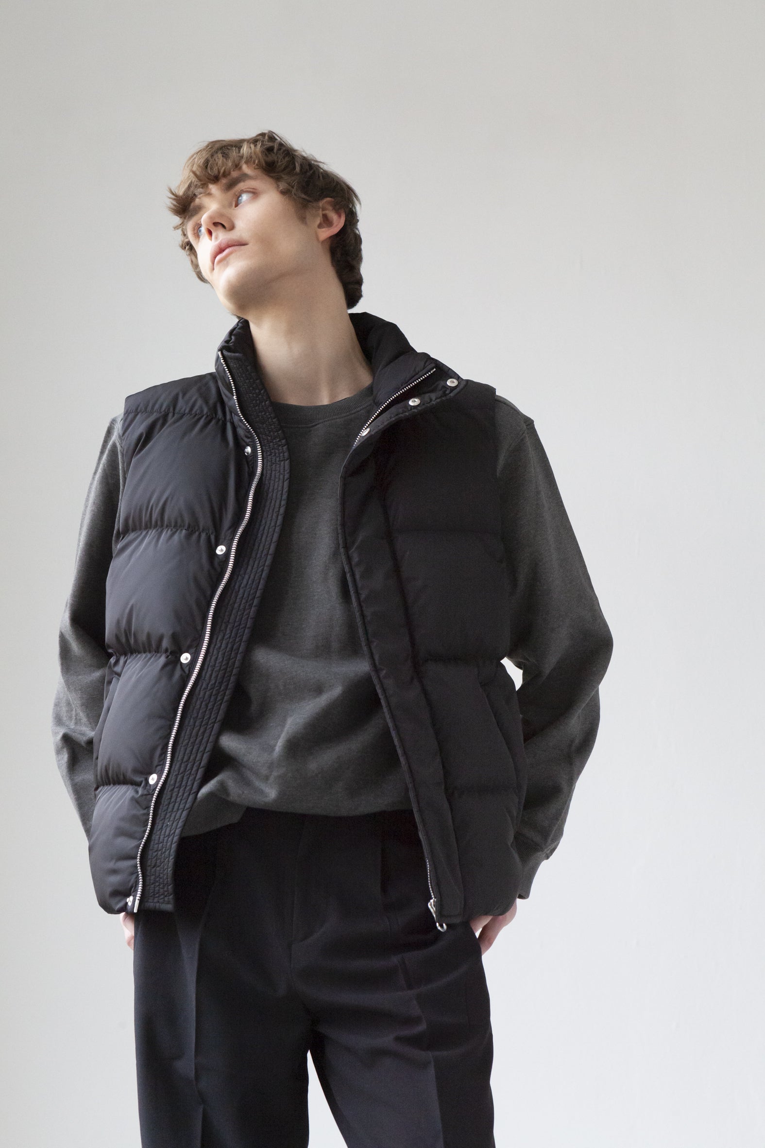 Lightweight Lempelius Down West in the color black
