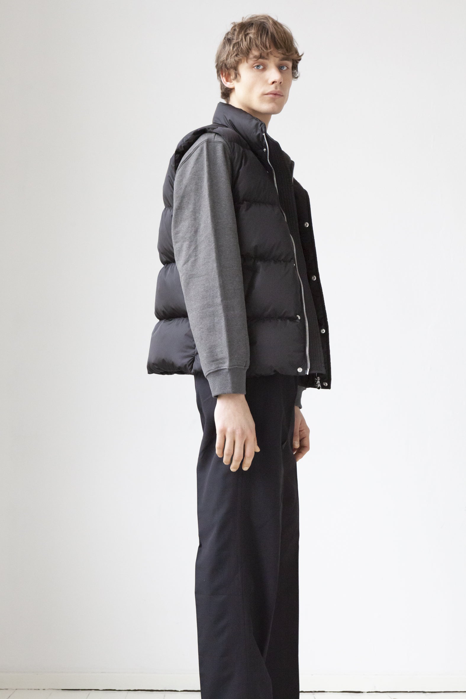 Lightweight Lempelius Down West in the color black