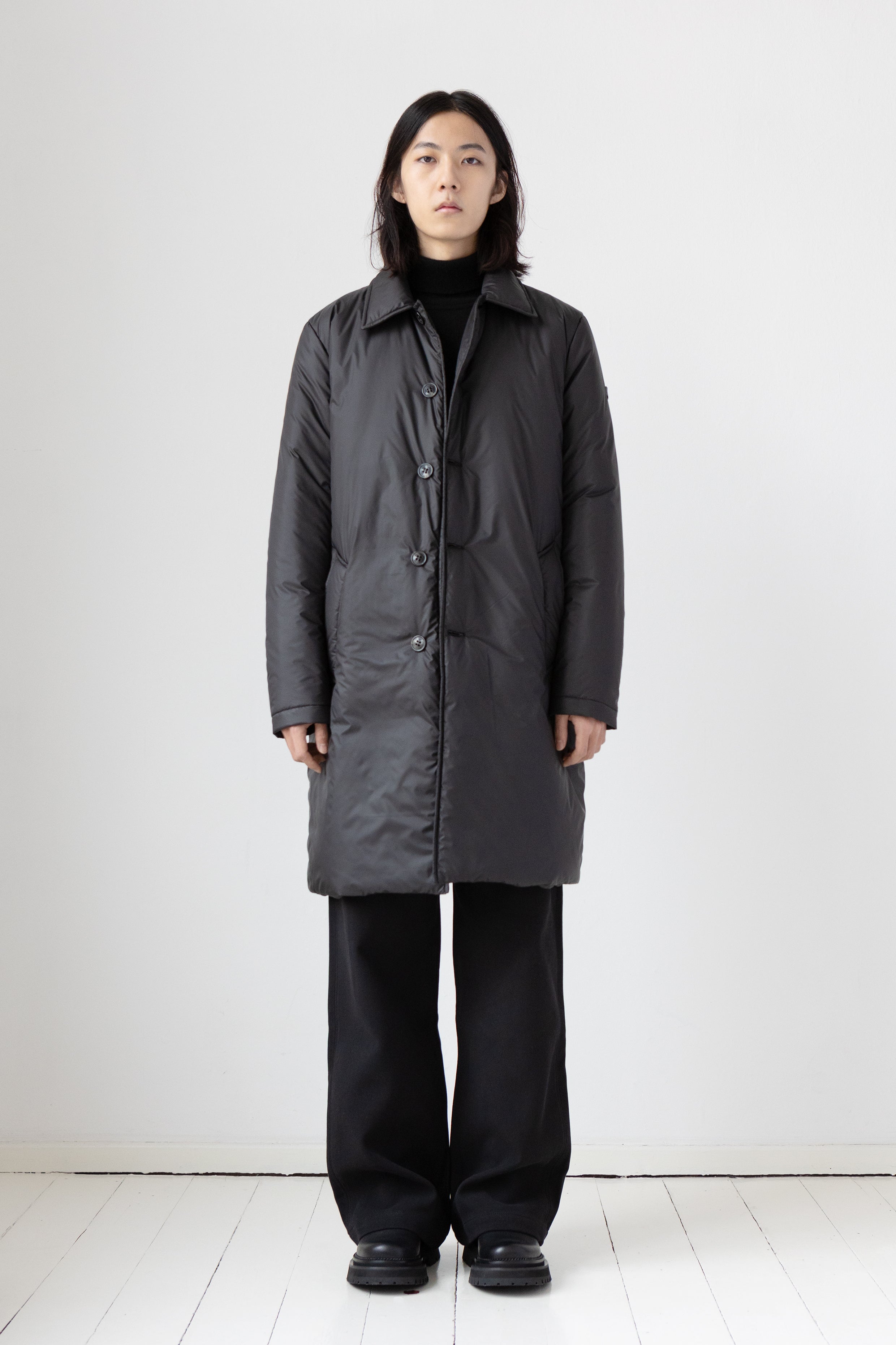 Light Lempelius coat with a straight fit
