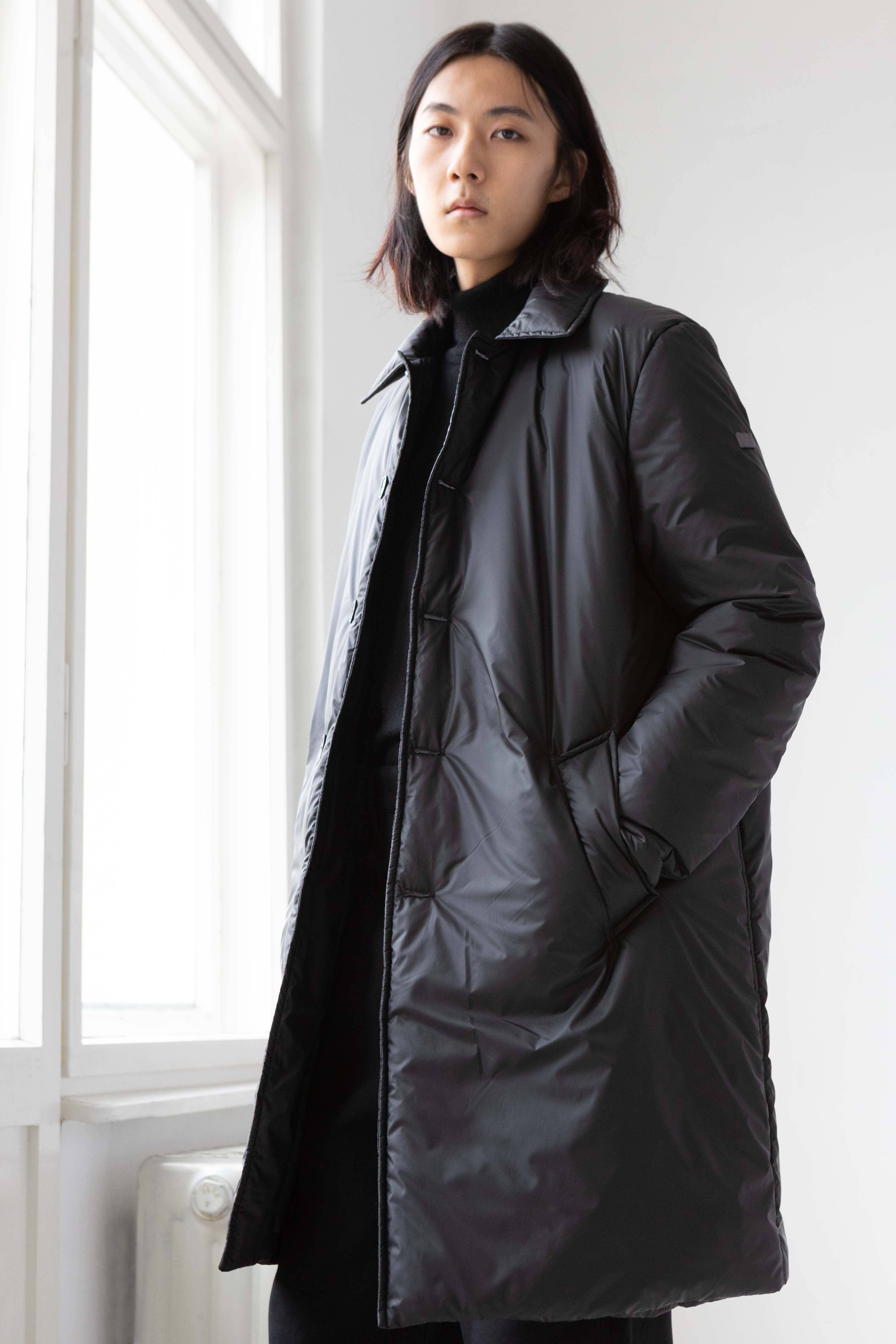 Light Lempelius coat with a straight fit