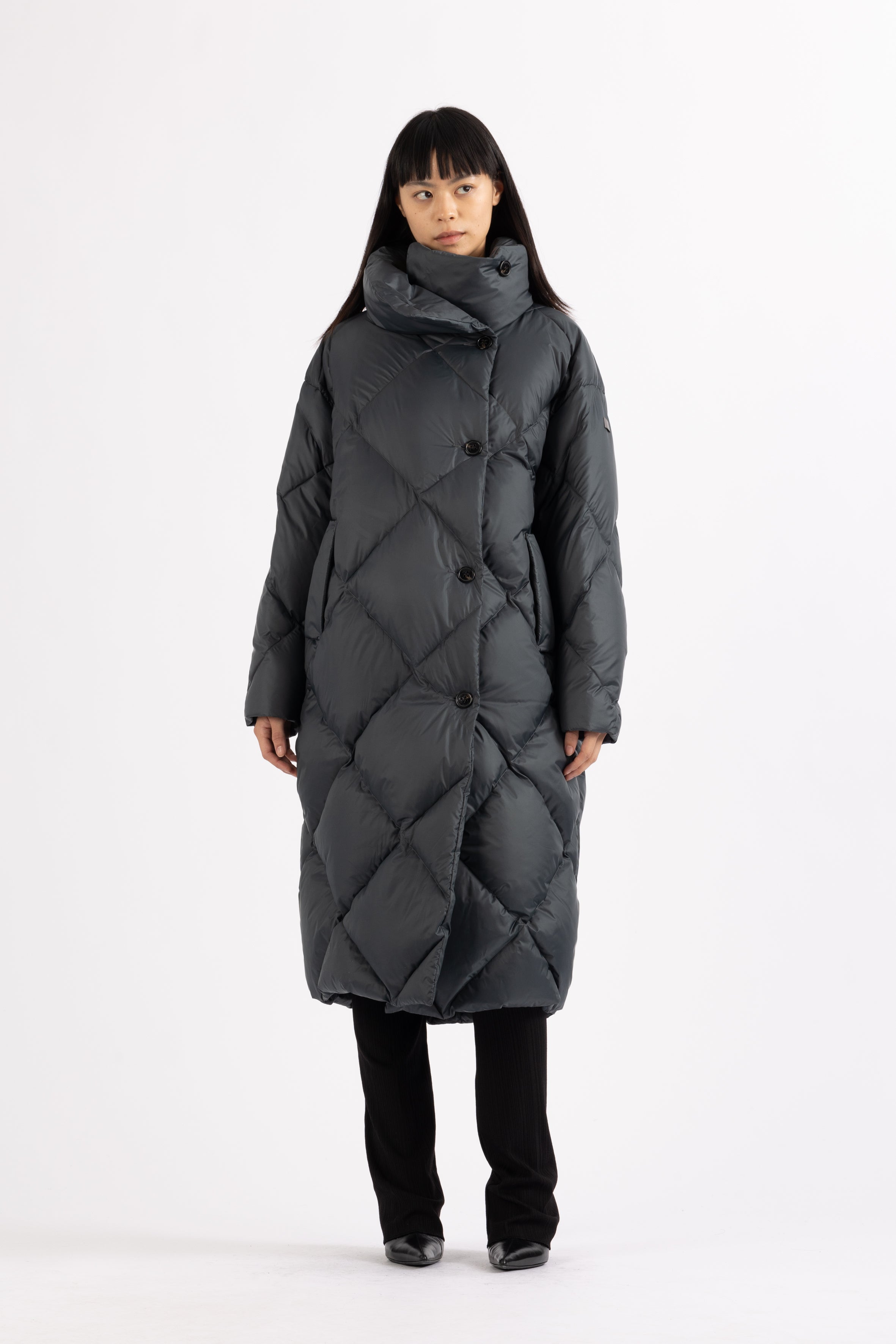 oversized Lempelius diamond quilt down coat in bluegrey