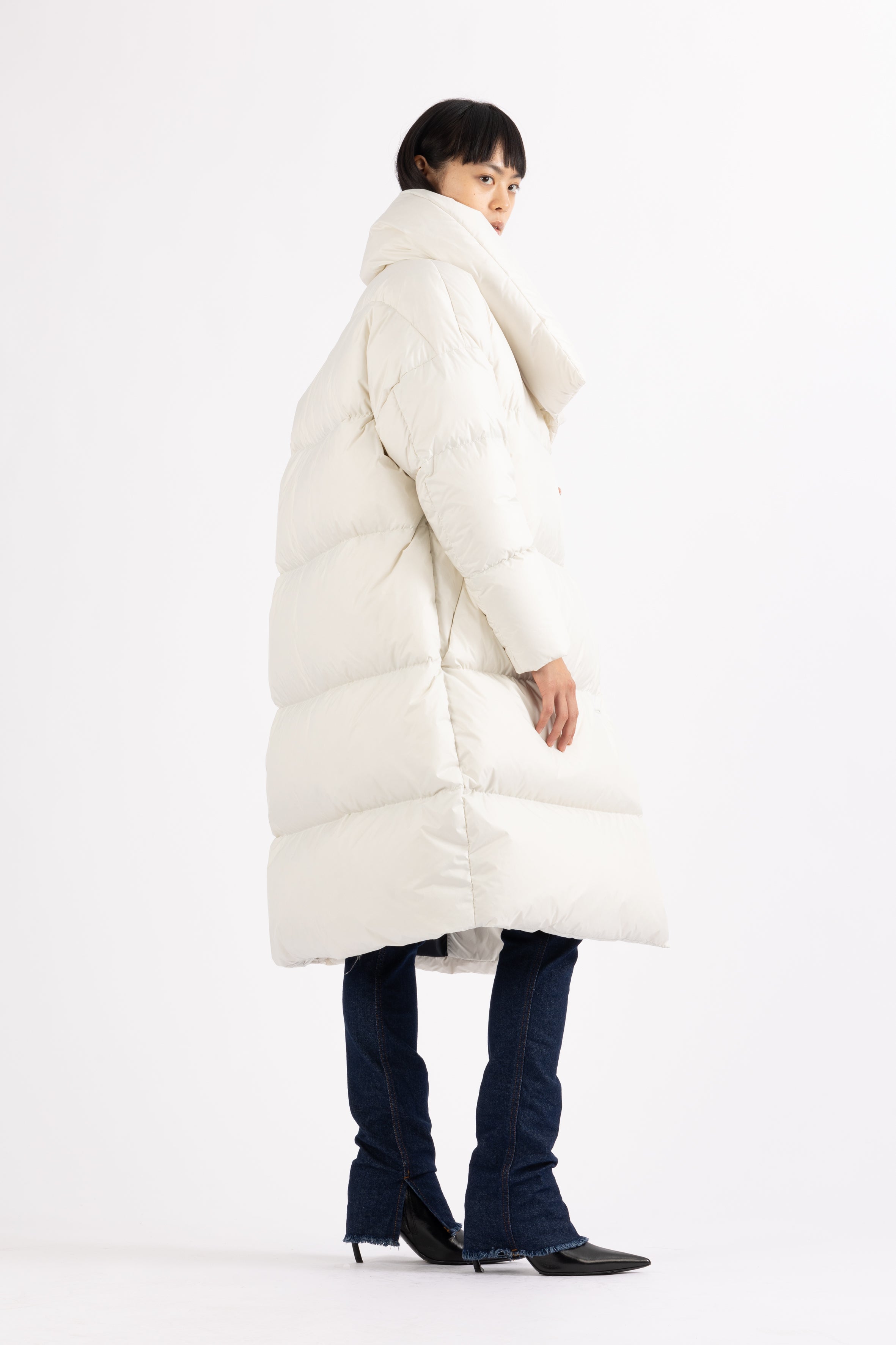 Lempelius wrap down coat with oversized collar