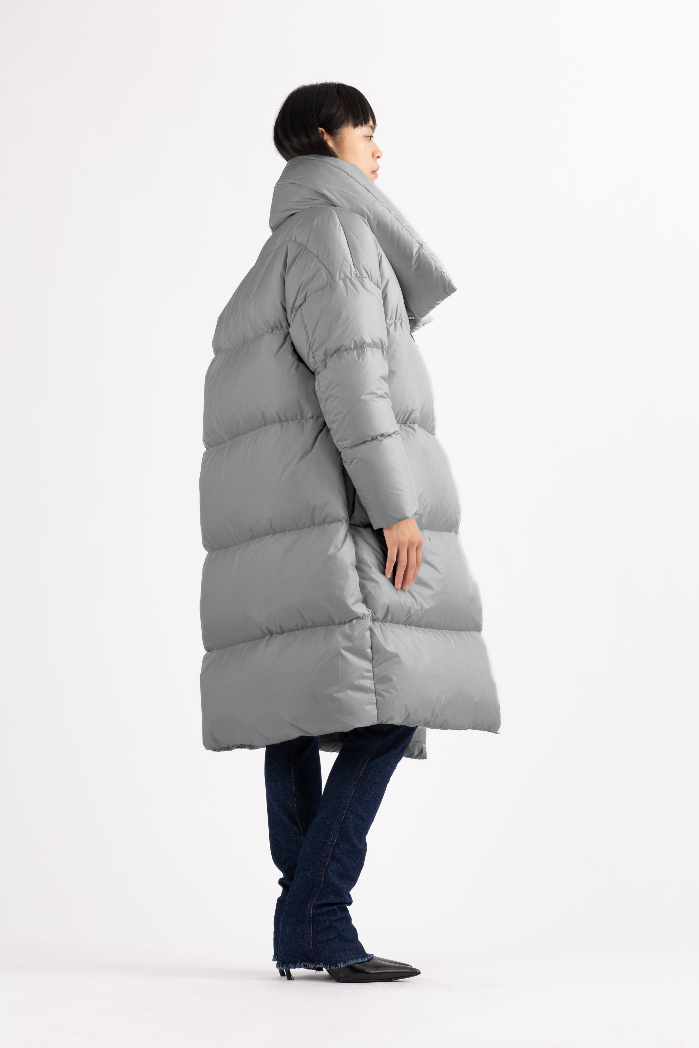 Lempelius wrap down coat with oversized collar in stone