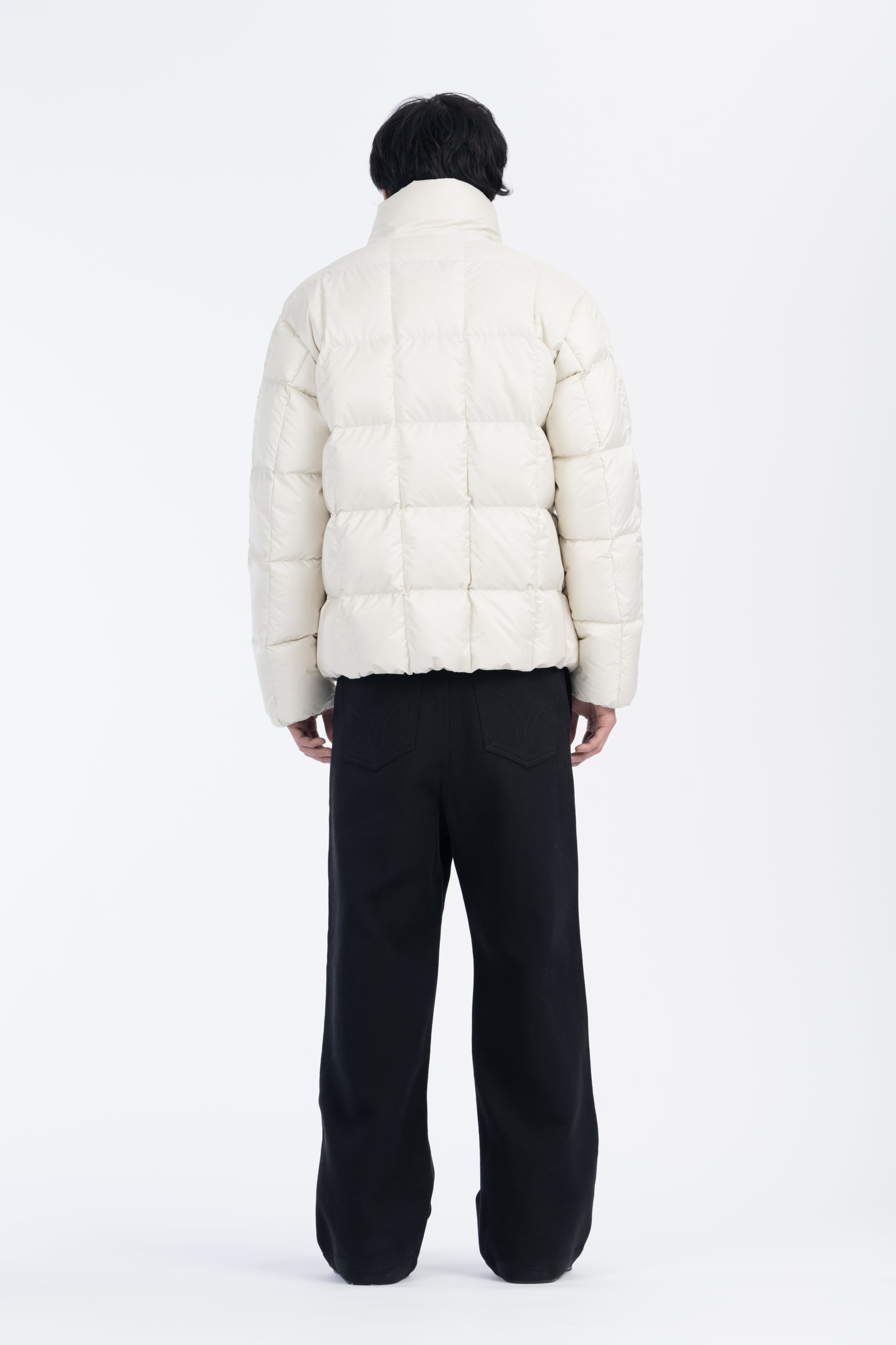 LEMPELIUS mens box quilt goose down jacket in off white