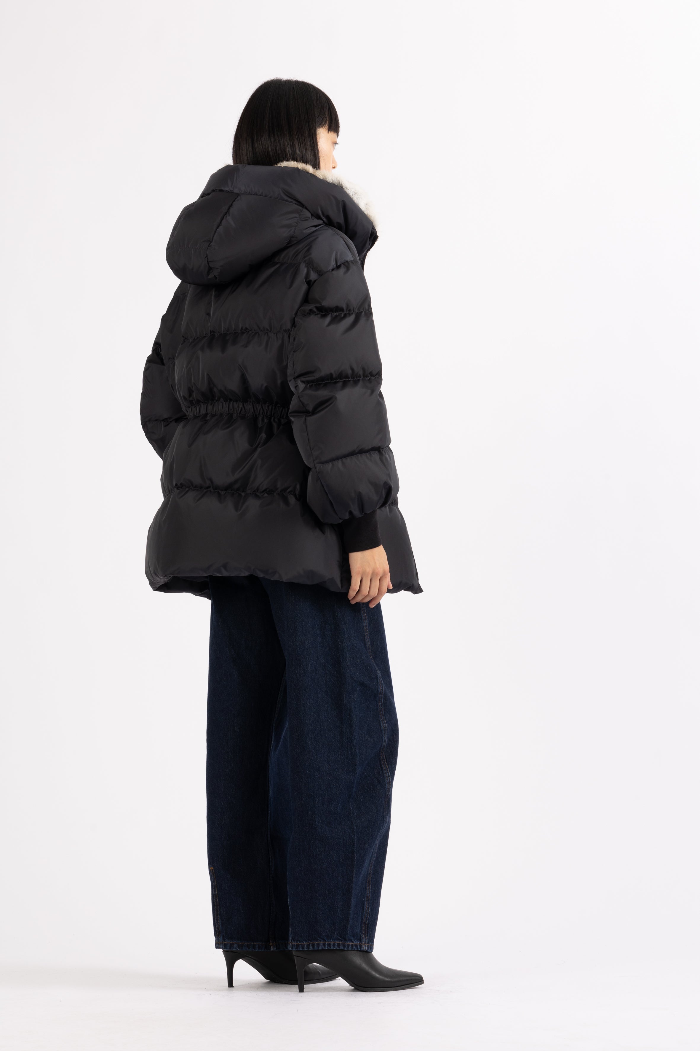 hooded LEMPELIUS short down jacket in dark blue with cotton cuffs fitted at the waist