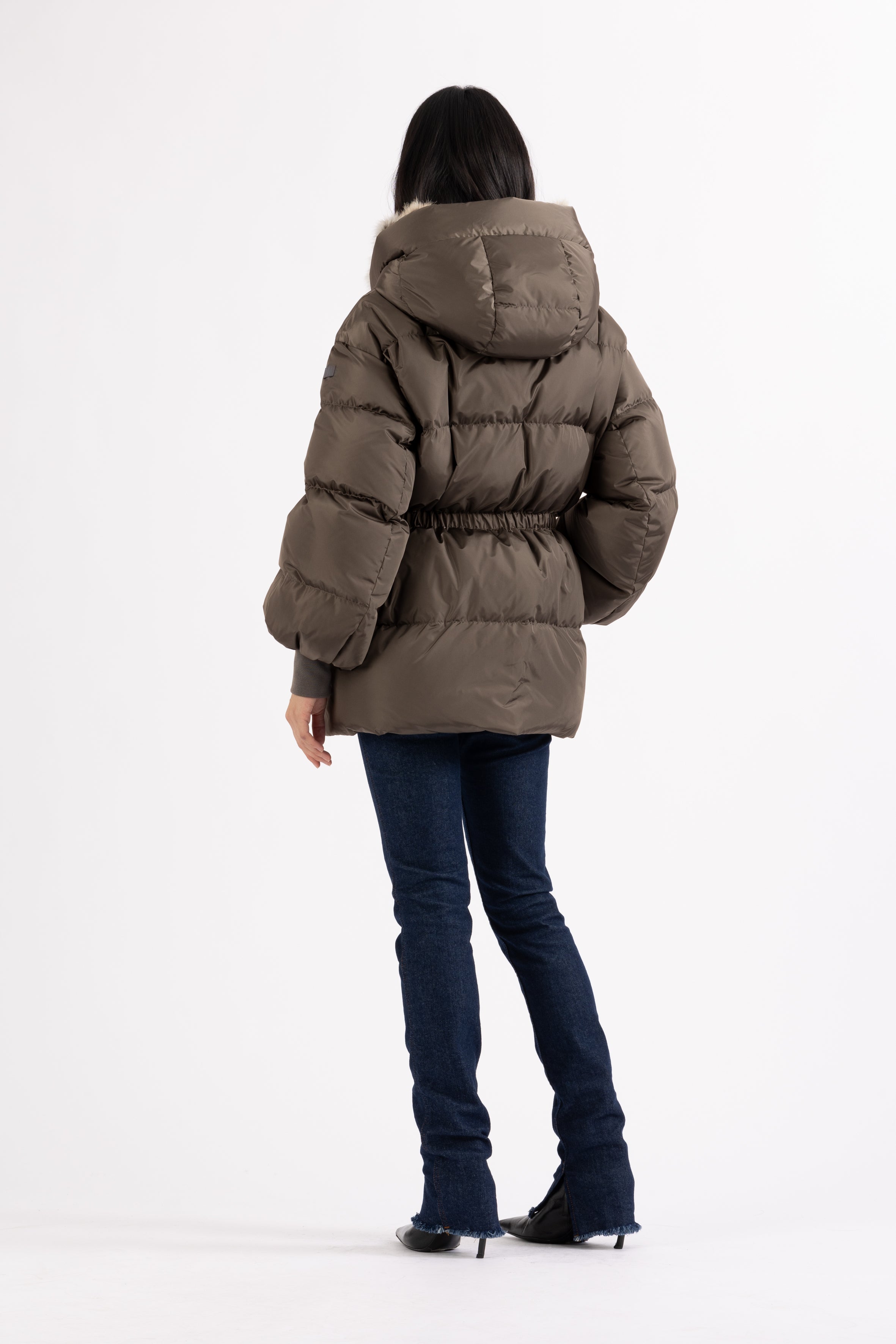 rabbit fur hooded LEMPELIUS short down jacket in foggy green with cotton cuffs fitted at the waist form the front 