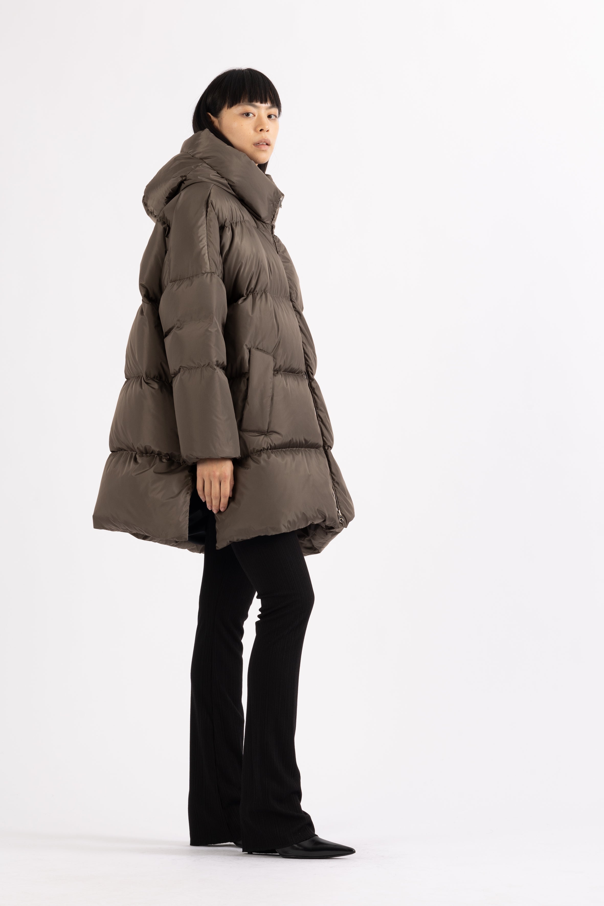 LEMPELIUS oversized goose down parka in foggy green