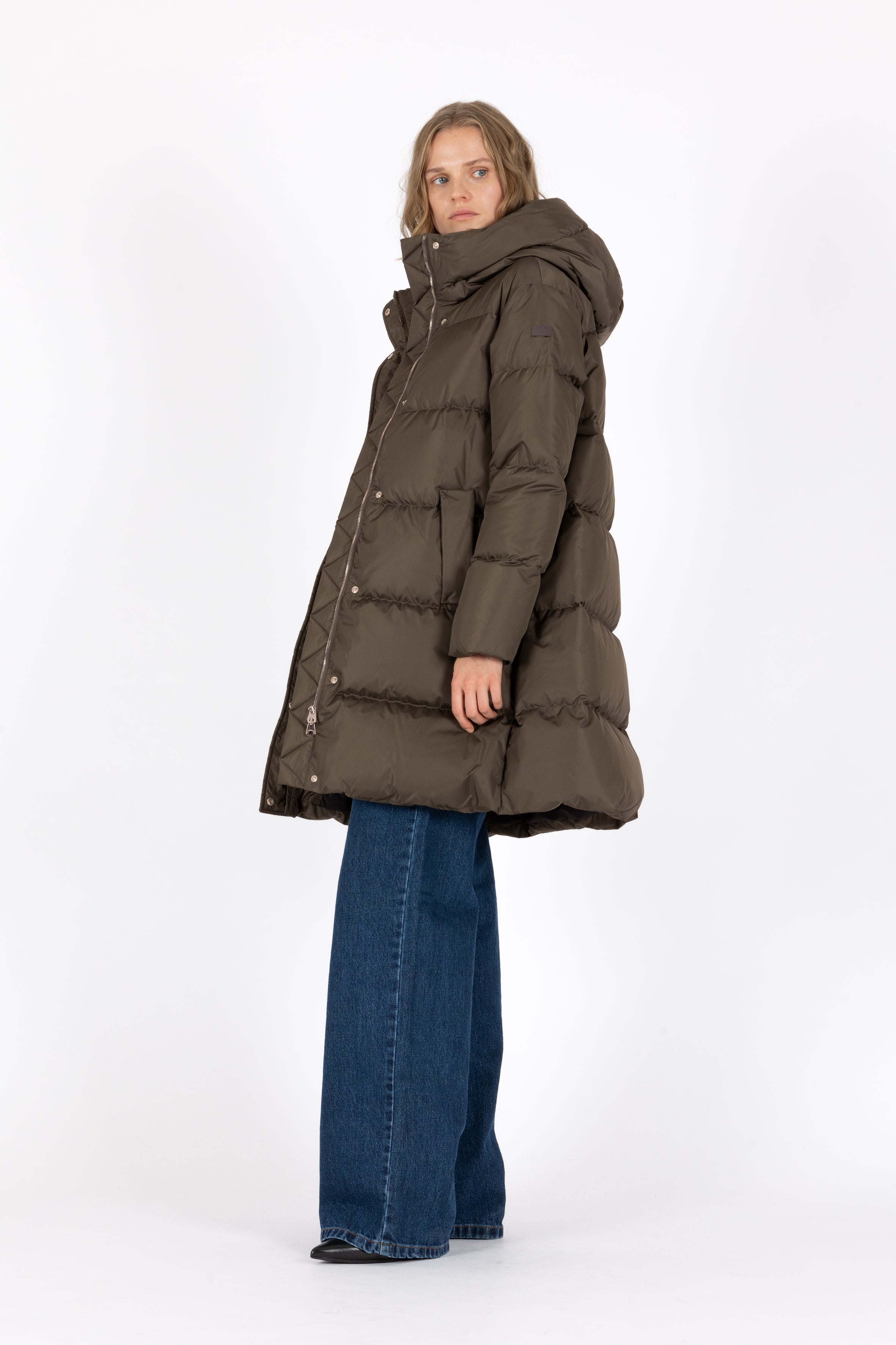 LEMPELIUS nylon duck down coat in foggy green