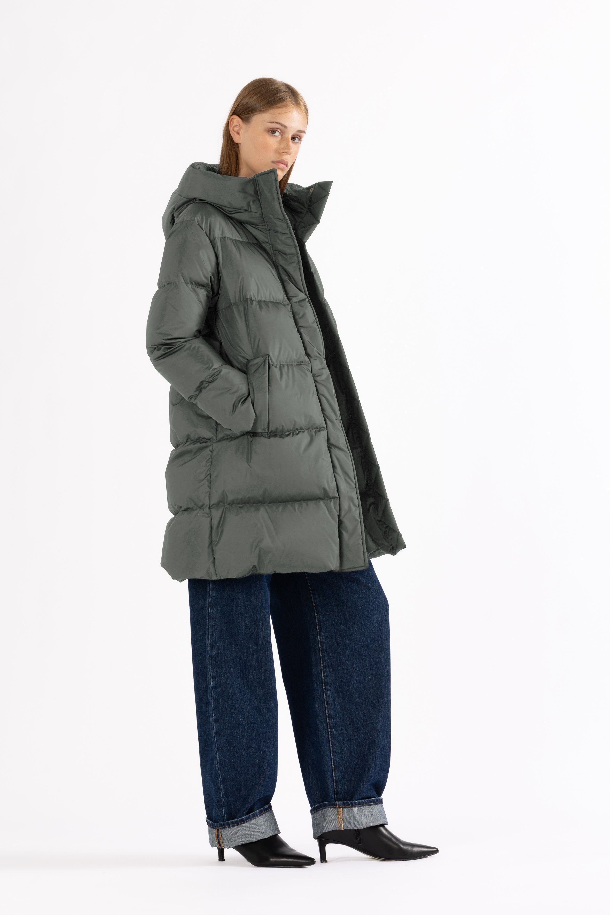 DOWN COAT NEV
