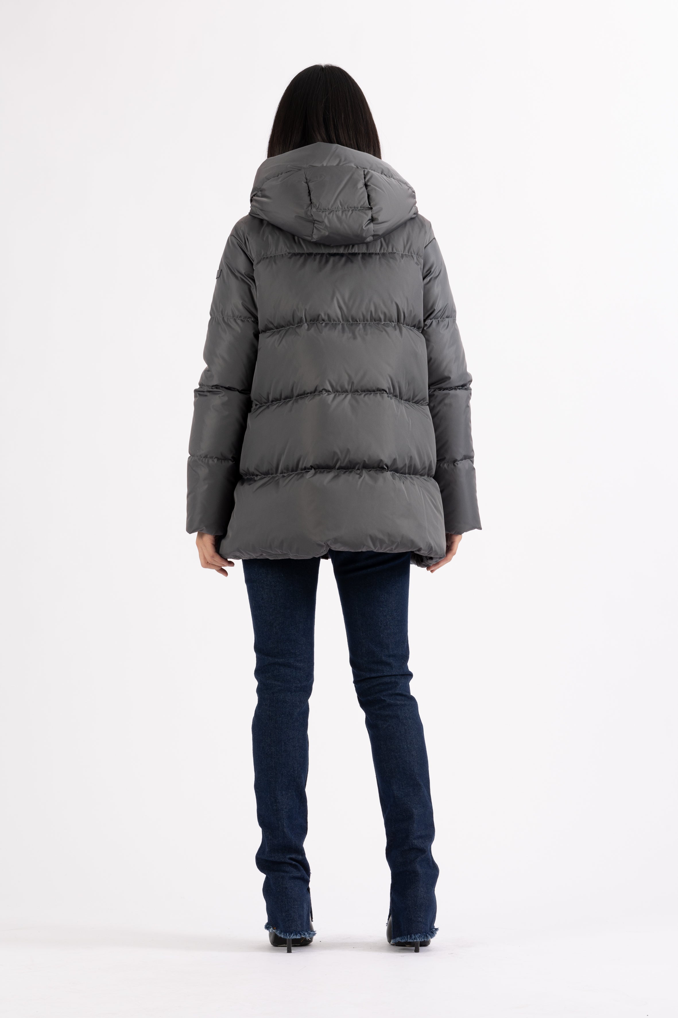 Short quilted down jacket with softly lined hood in iron grey