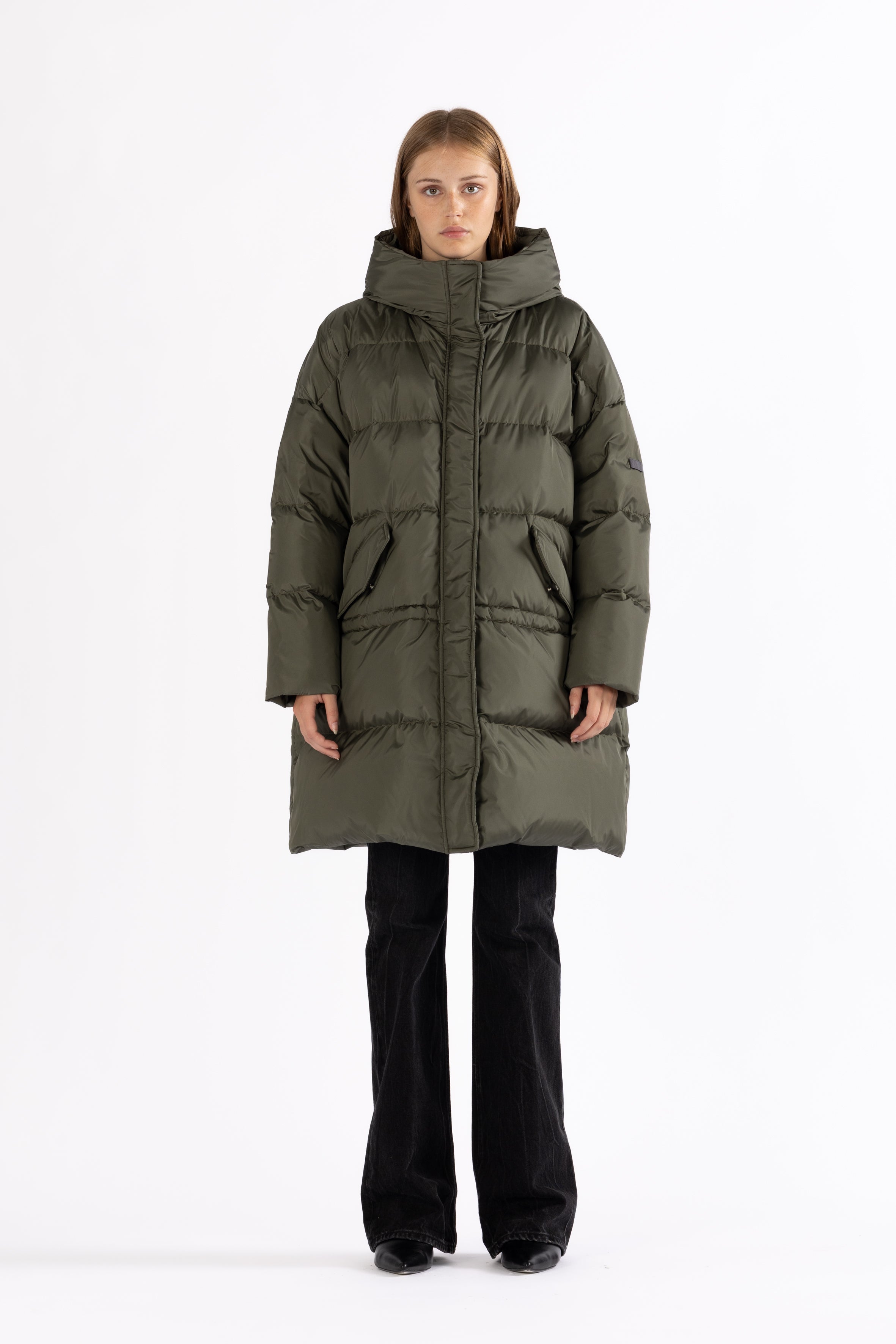 oversized Lempelius down parka in the color military green