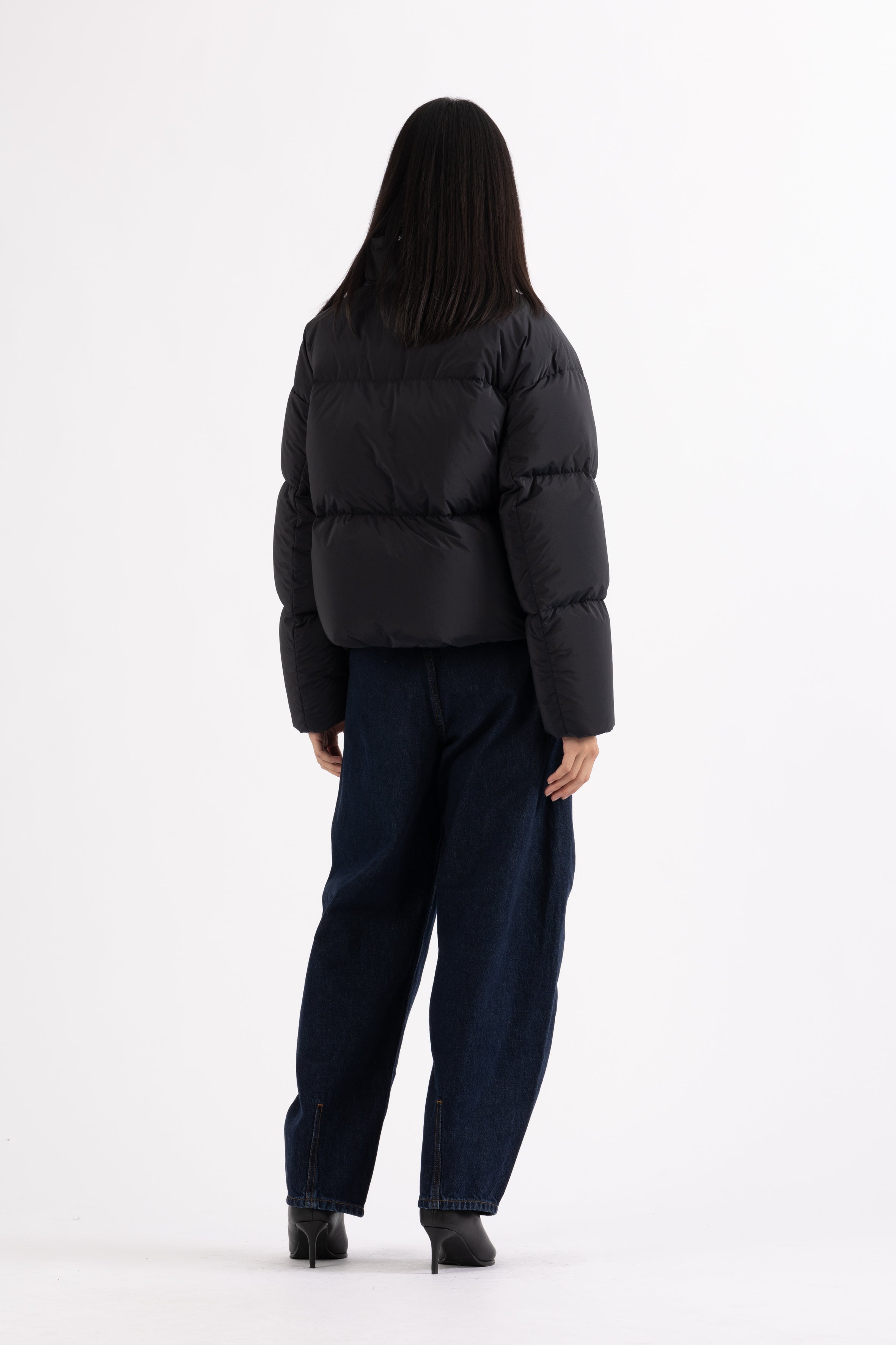 LEMPELIUS nylon short down puffer in 