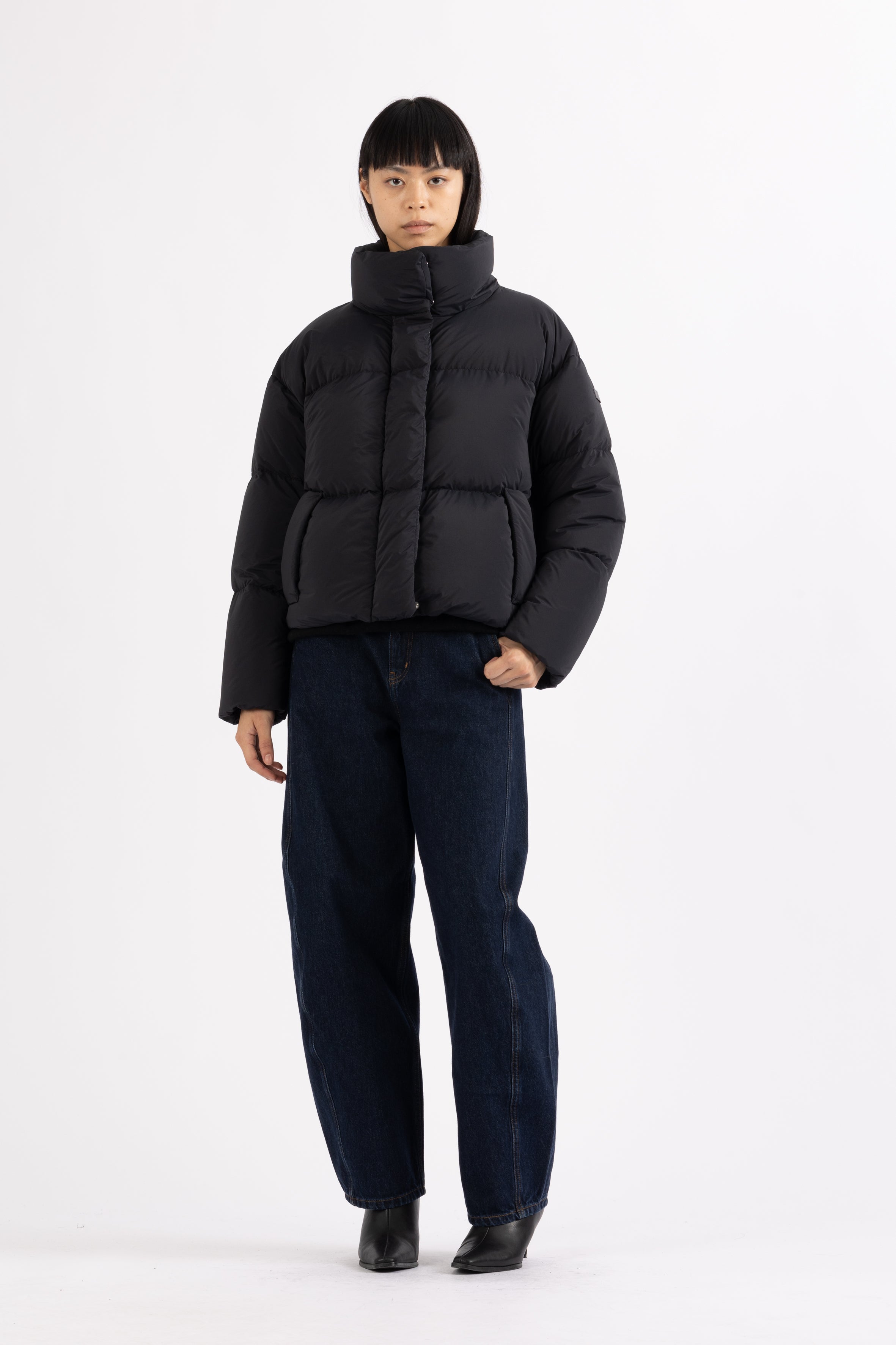 LEMPELIUS nylon short down puffer in 