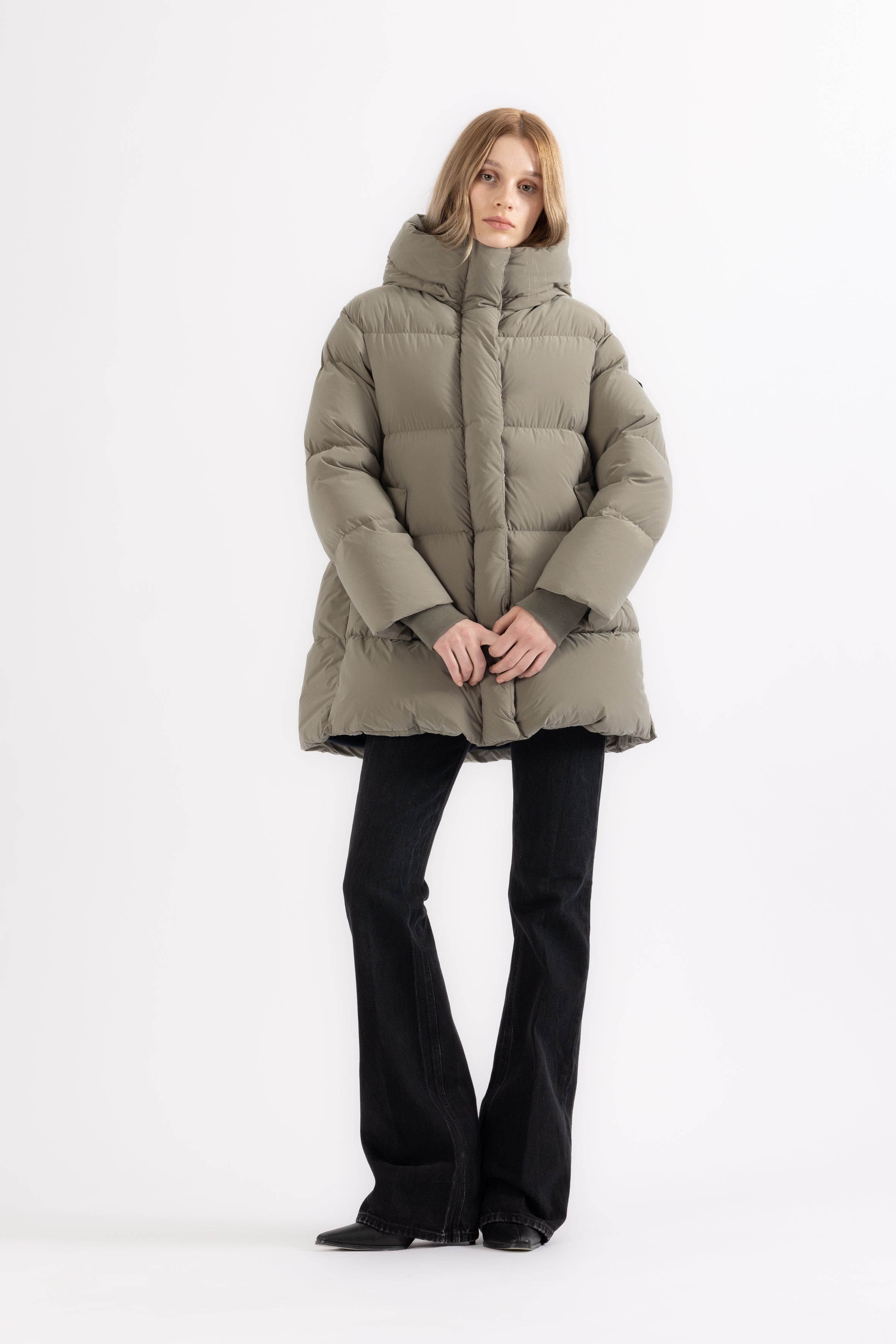 DOWN COAT ANU