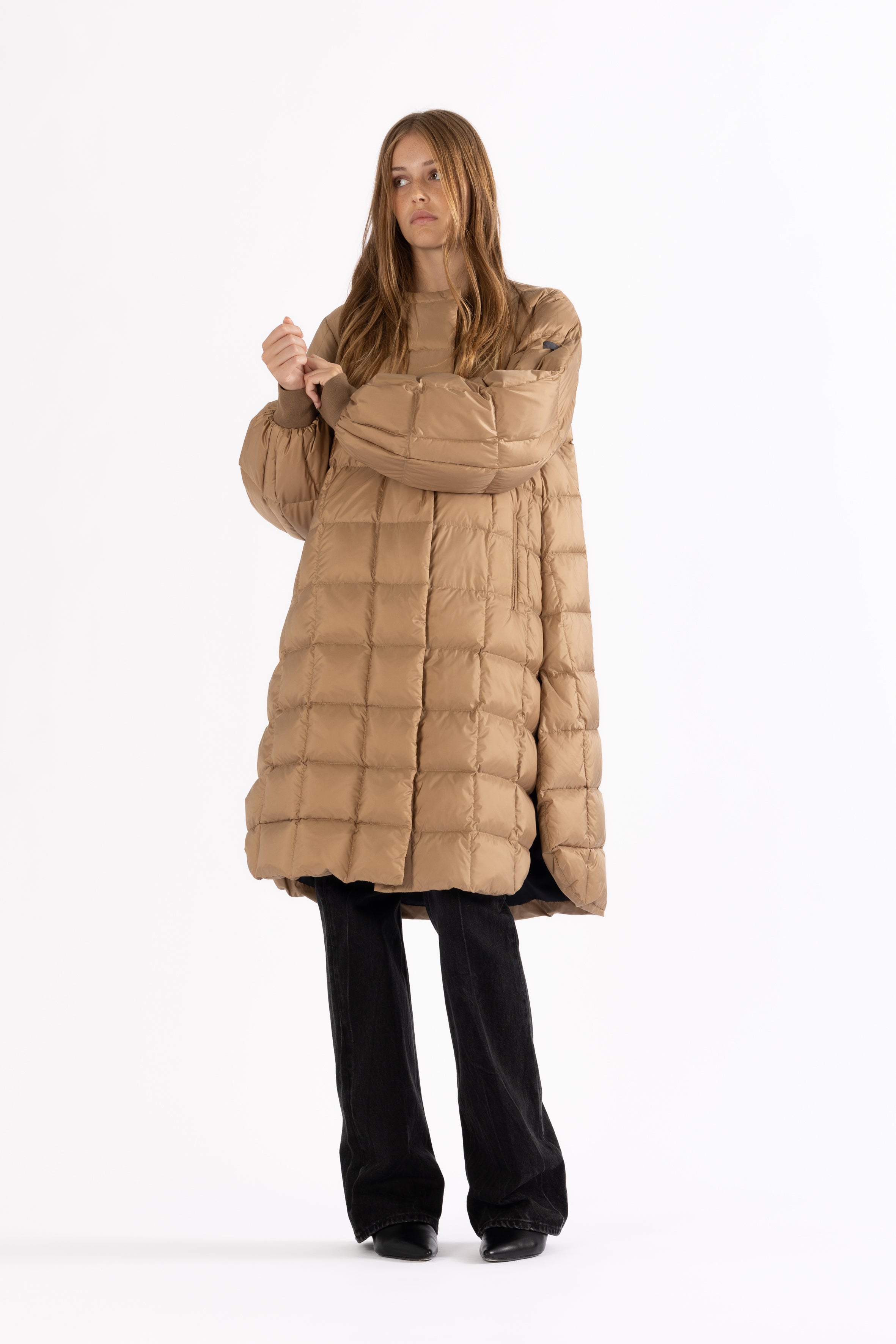 box quilted lightweight down coat jacket LEMPELIUS with cozy cotton cuffs and detachable down scarf in oat