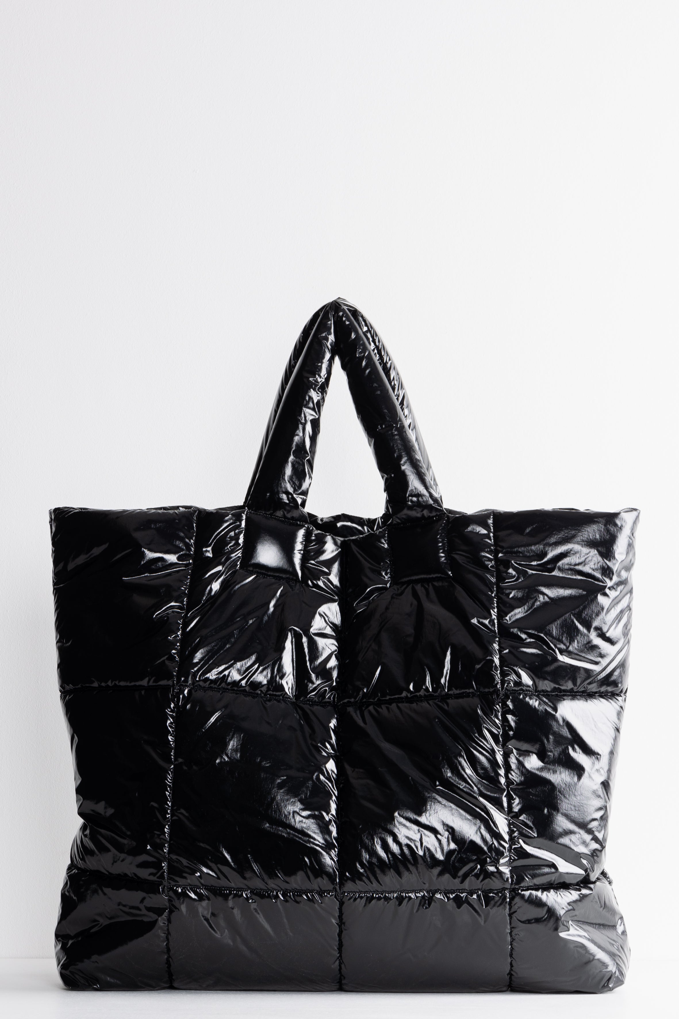 Oversized Lempelius coated Puffer bag in the color black