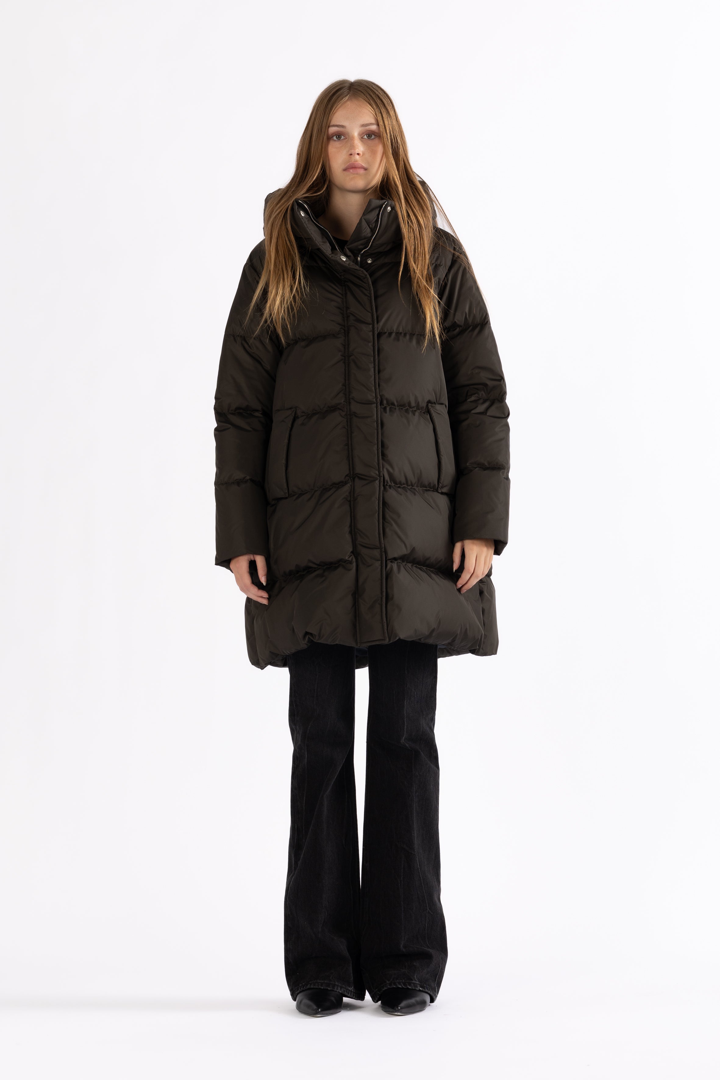 DOWN COAT NEV
