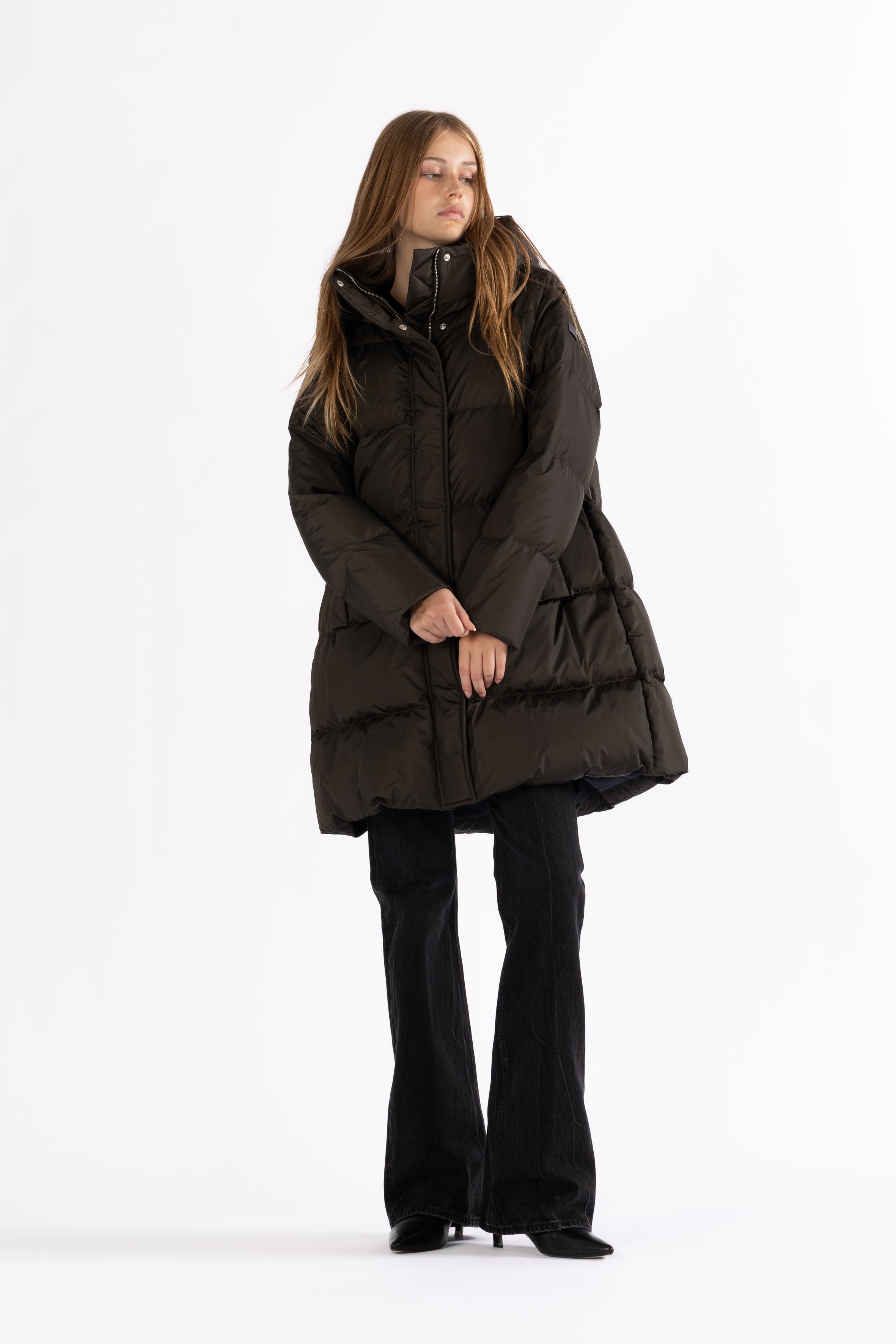 DOWN COAT NEV